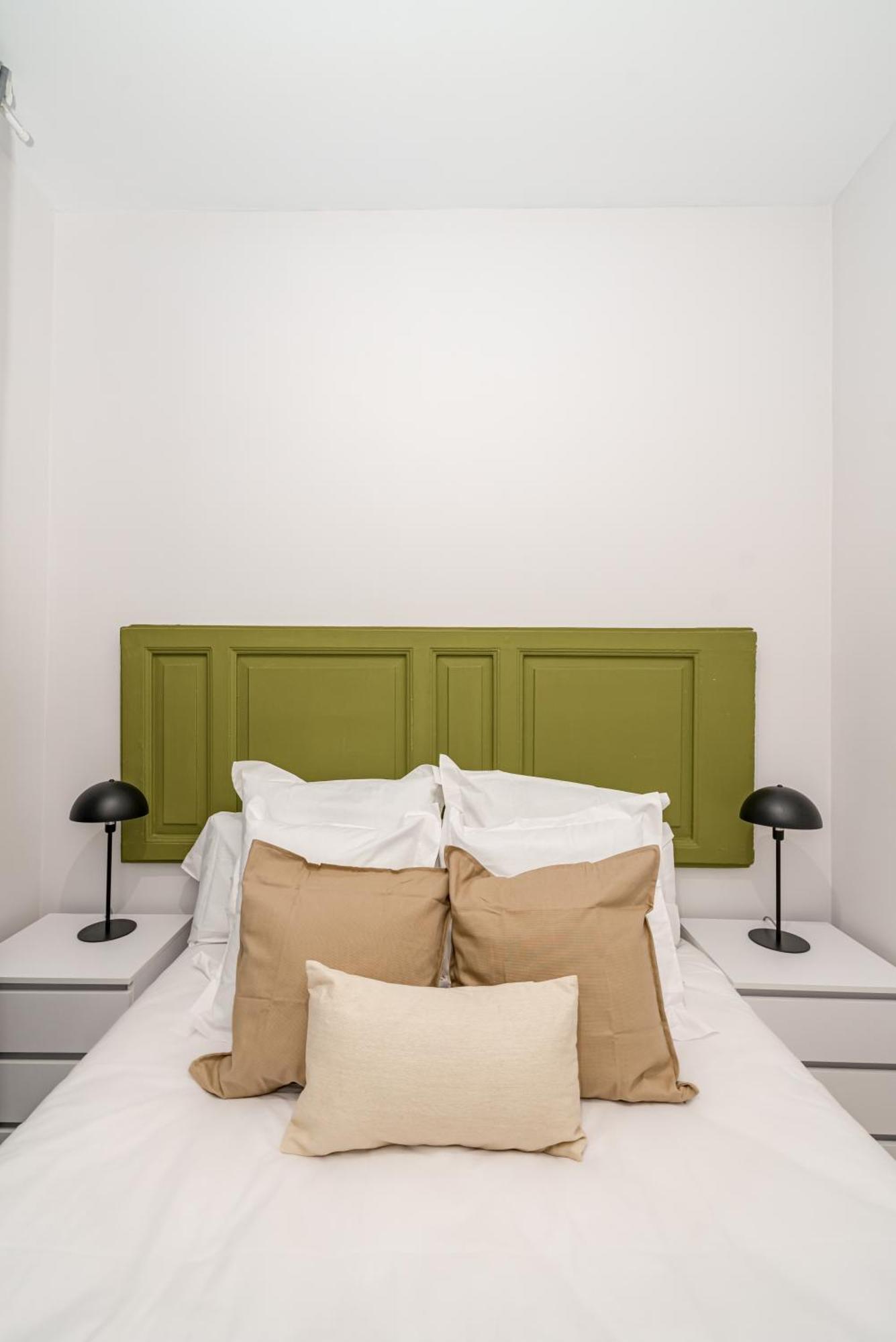 Lalatina Ii Calle Almendro 3br 2bh Apartamento Madrid