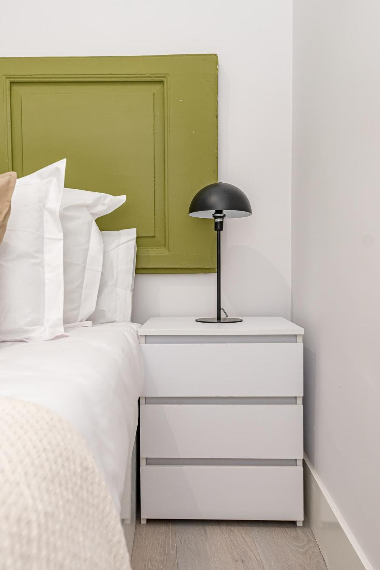 Apartamento Lalatina Ii Calle Almendro 3br 2bh Madrid