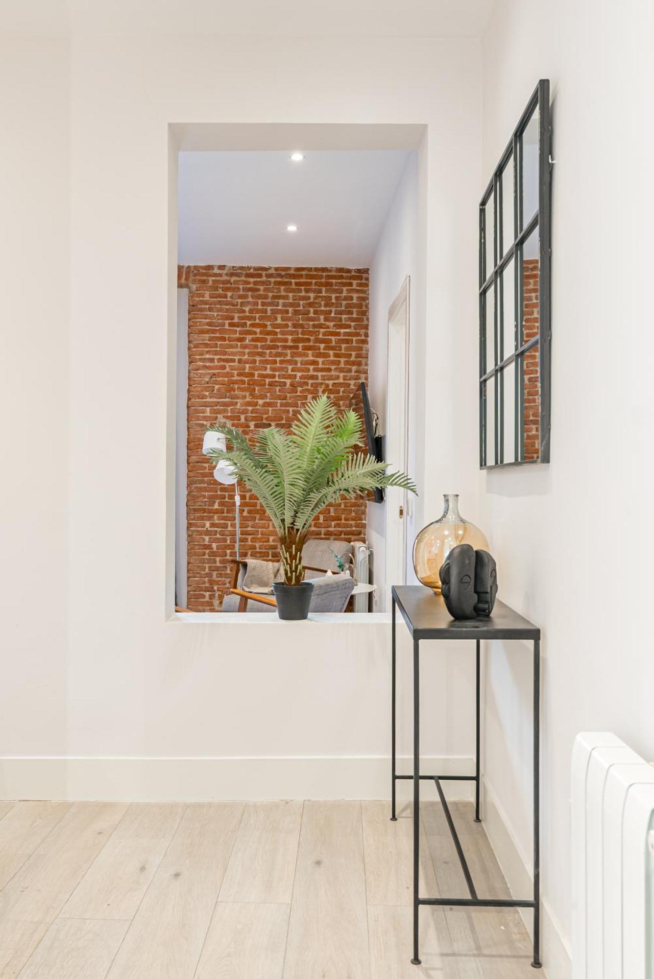 Lalatina Ii Calle Almendro 3br 2bh Apartamento Madrid