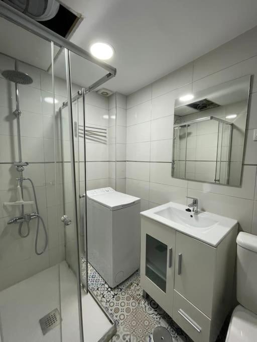 Comodo Apartamento A Pasos De La Gran Via Apartamento Madrid