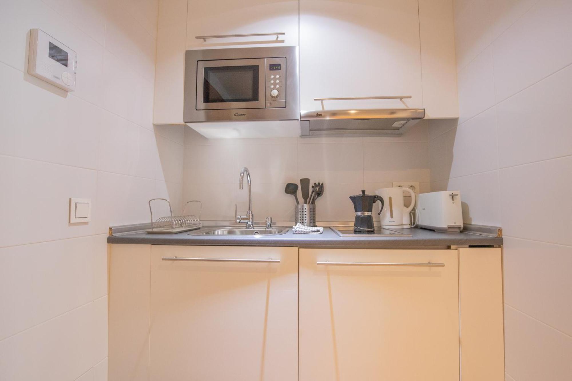 Apartamento Edificio Leganitos Xv Madrid