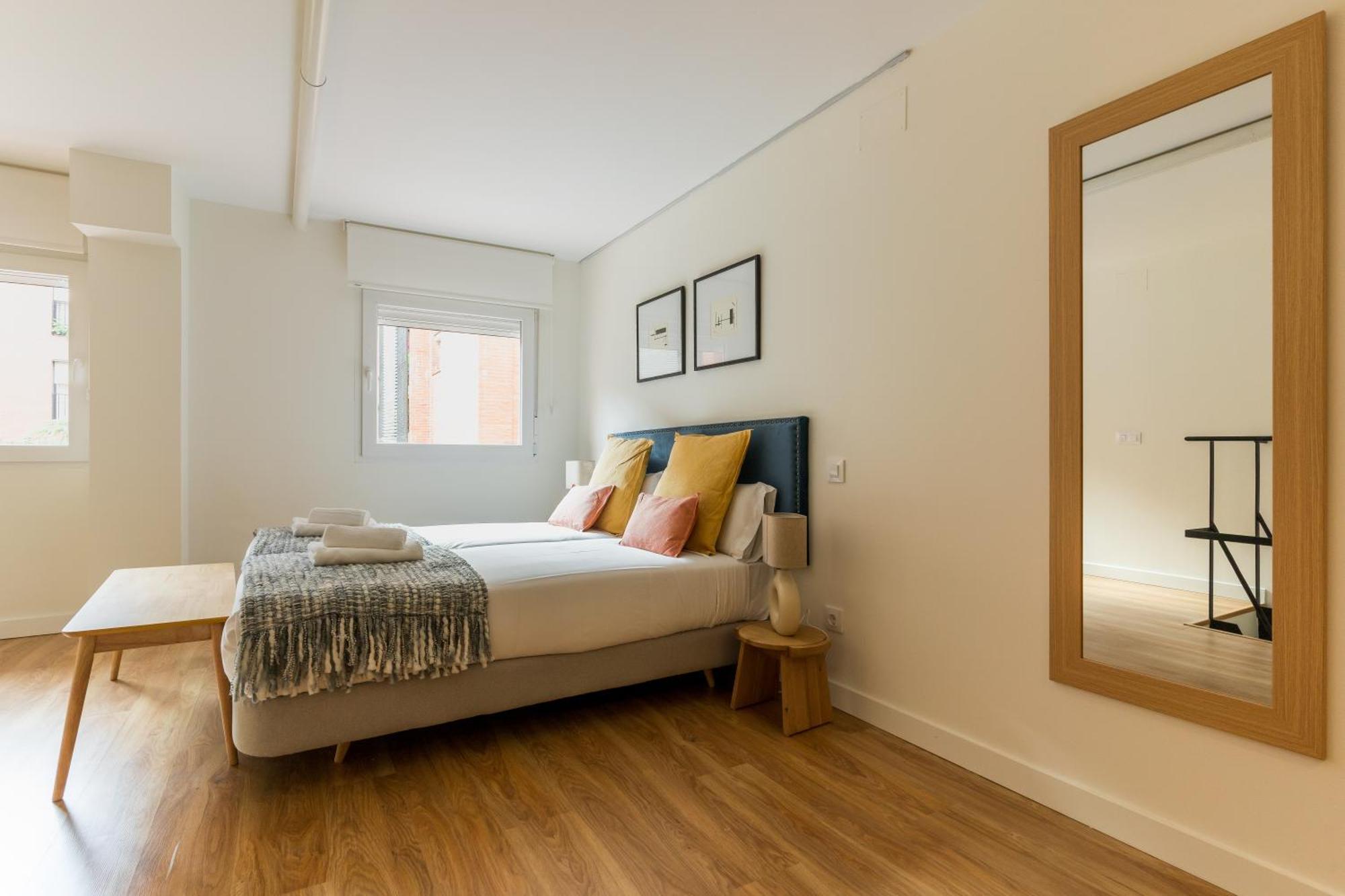Apartamento Stylish Duplex - 1 Bd 1bth- Plaza Castilla Madrid