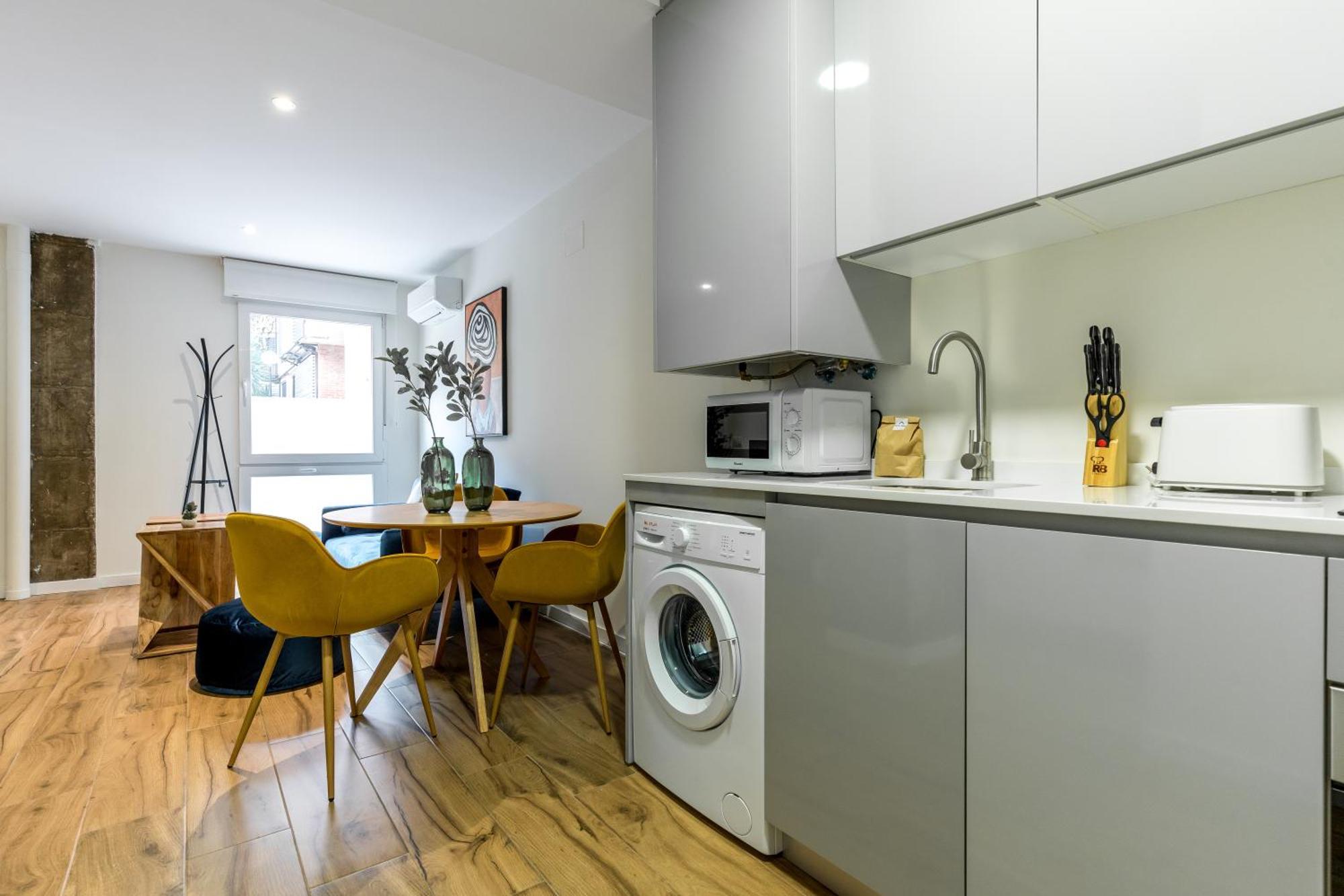 Stylish Duplex - 1 Bd 1bth- Plaza Castilla Apartamento *