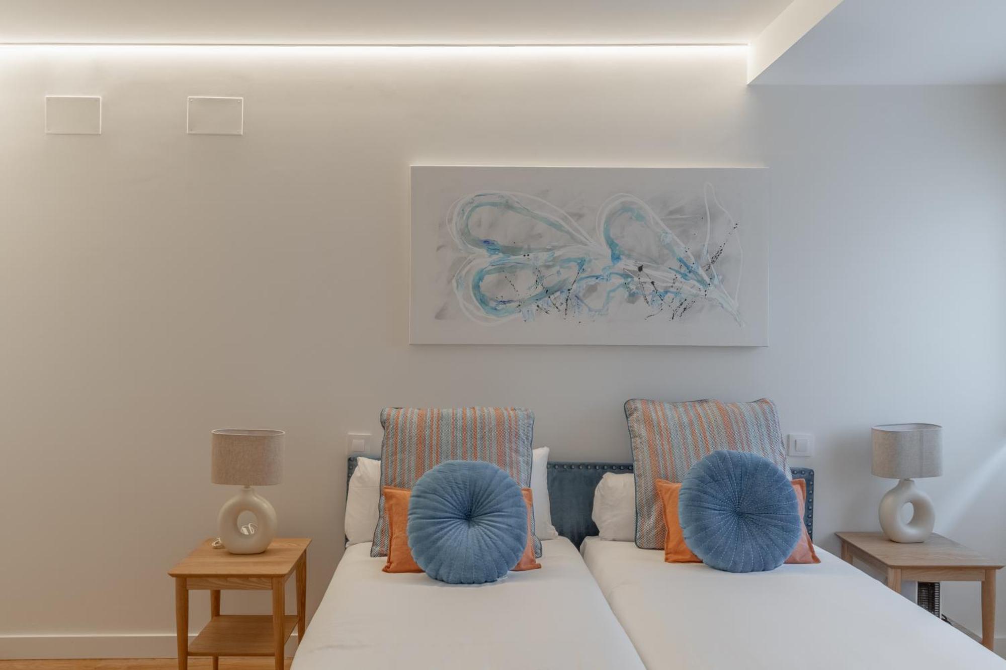 Large With Terrace- 2bd 1,5bth- Plaza Castilla