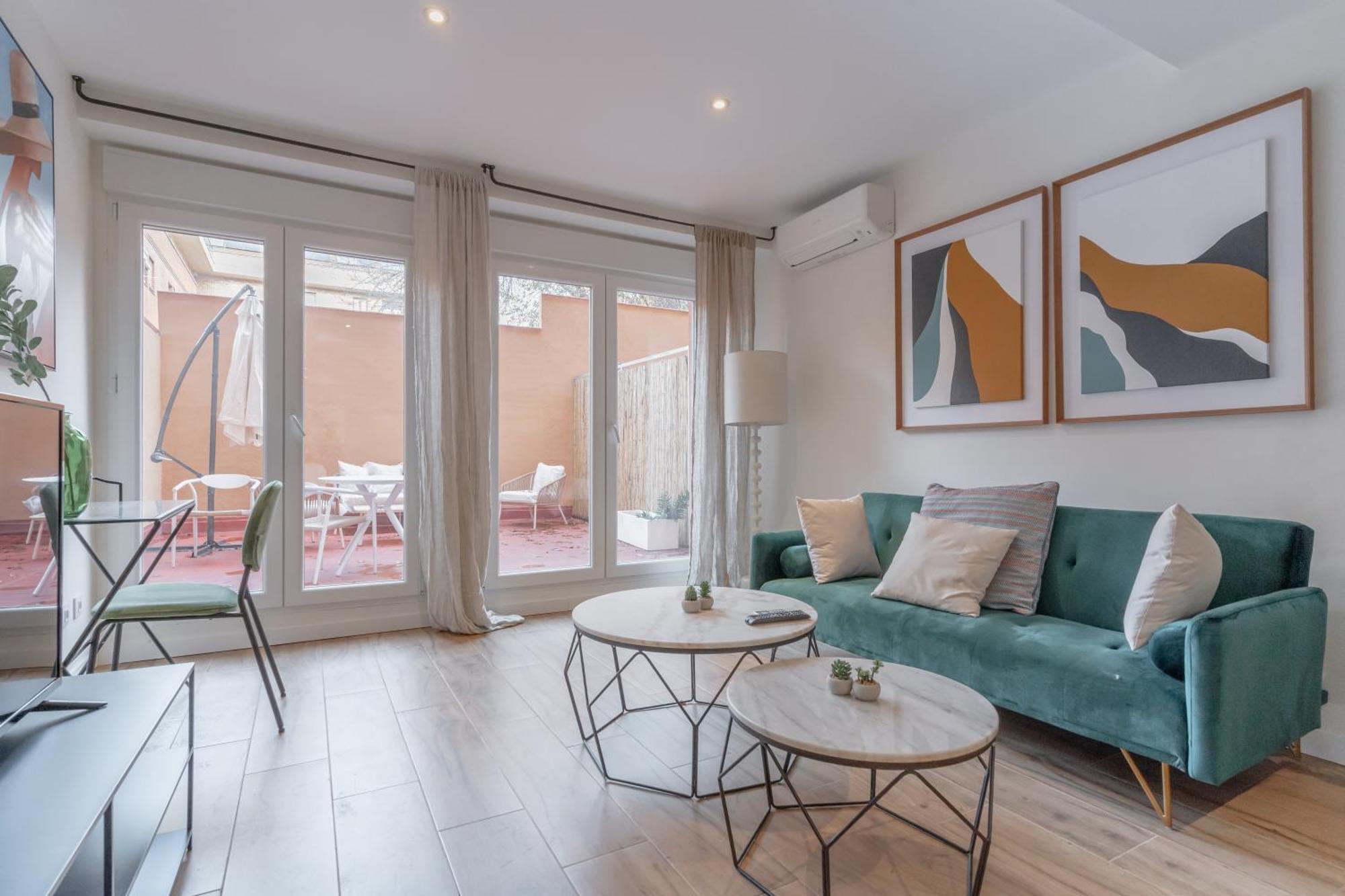 Large With Terrace- 2bd 1,5bth- Plaza Castilla Madrid