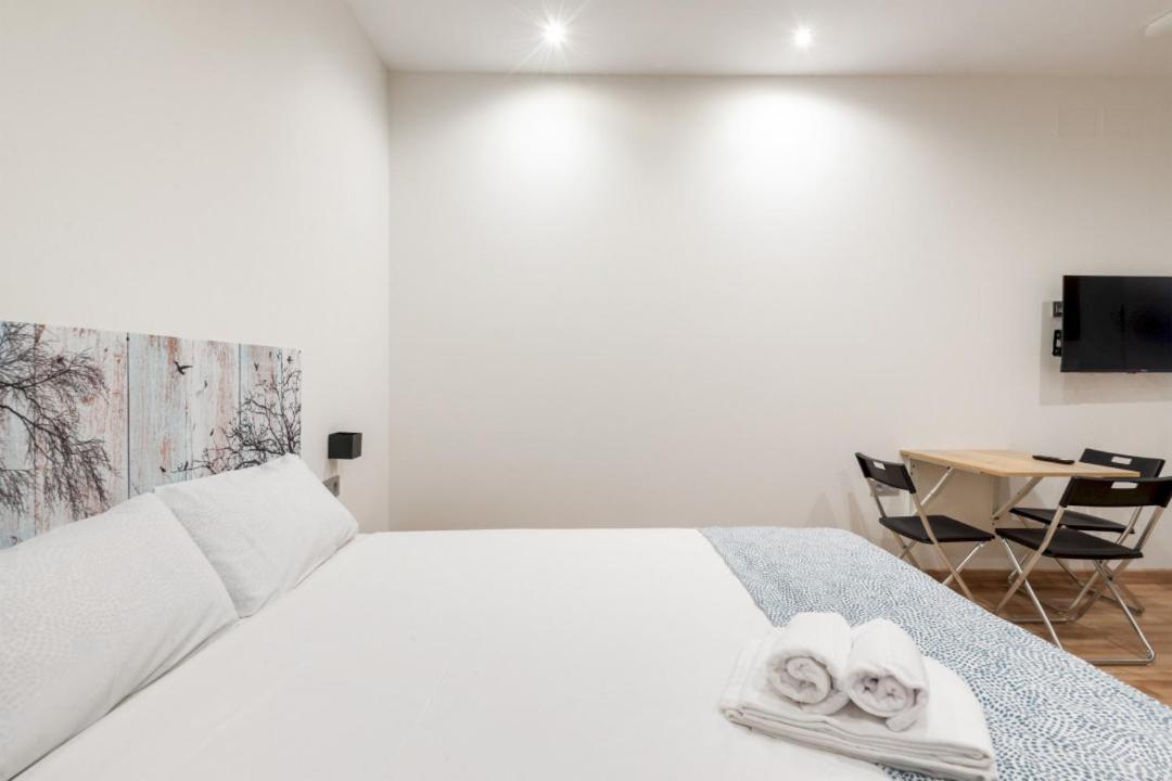1 Bedroom 1 Bathroom Furnished - Justicia - Modern - Mintystay Apartamento Madrid