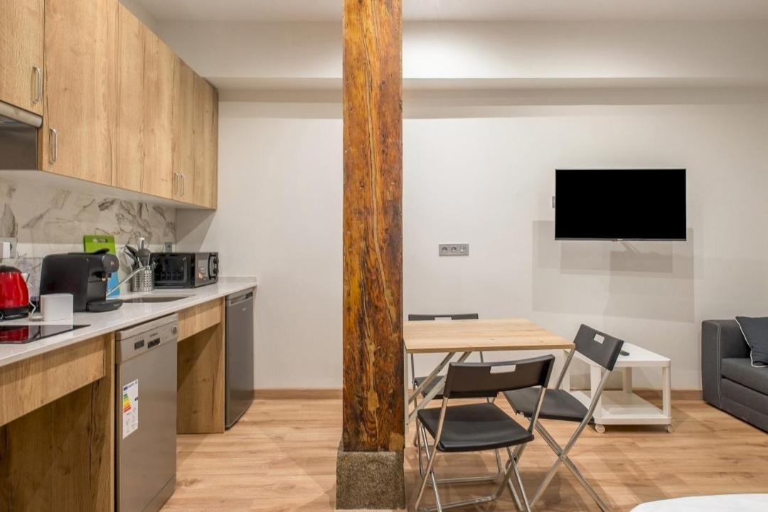 Apartment 1 Bedroom 1 Bathroom Furnished - Justicia - Cozy - Mintystay Madrid