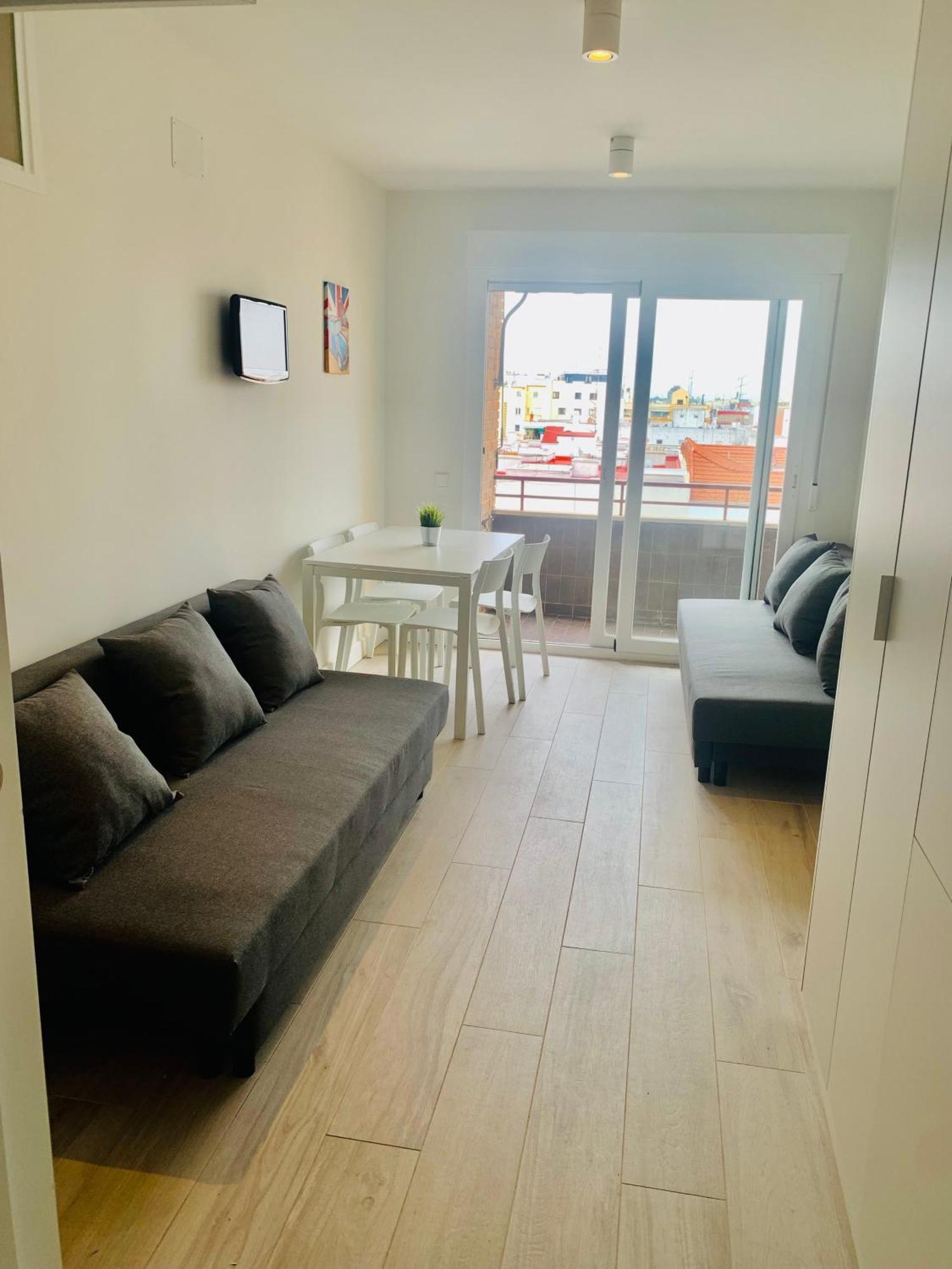 Apartamento Pisos Con Piscina Barrio Exclusivo-wizinkcenter