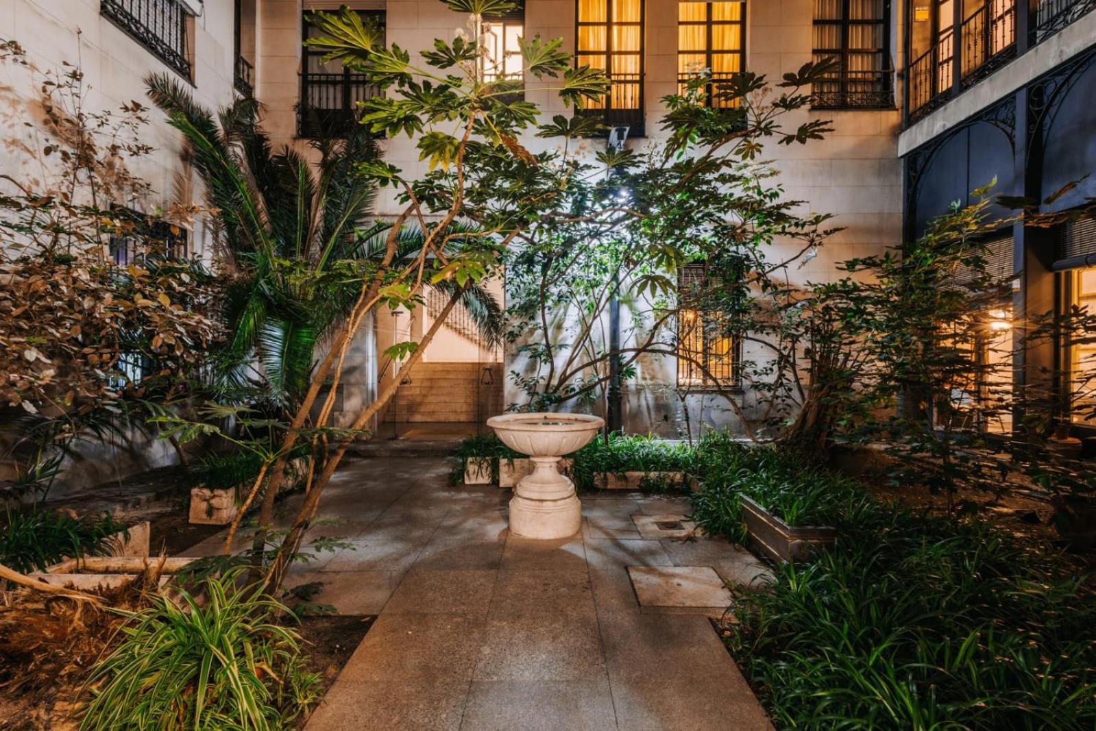 Stunning Near Gran Via Metro * Madrid