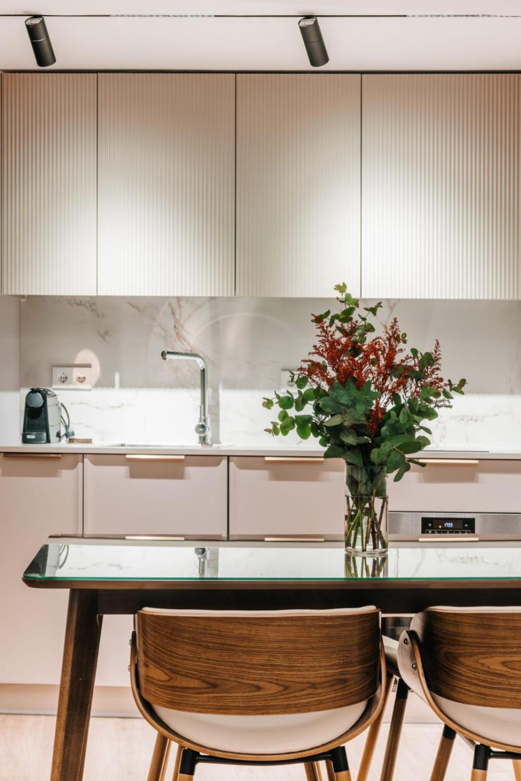 Stunning Near Gran Via Metro Apartment