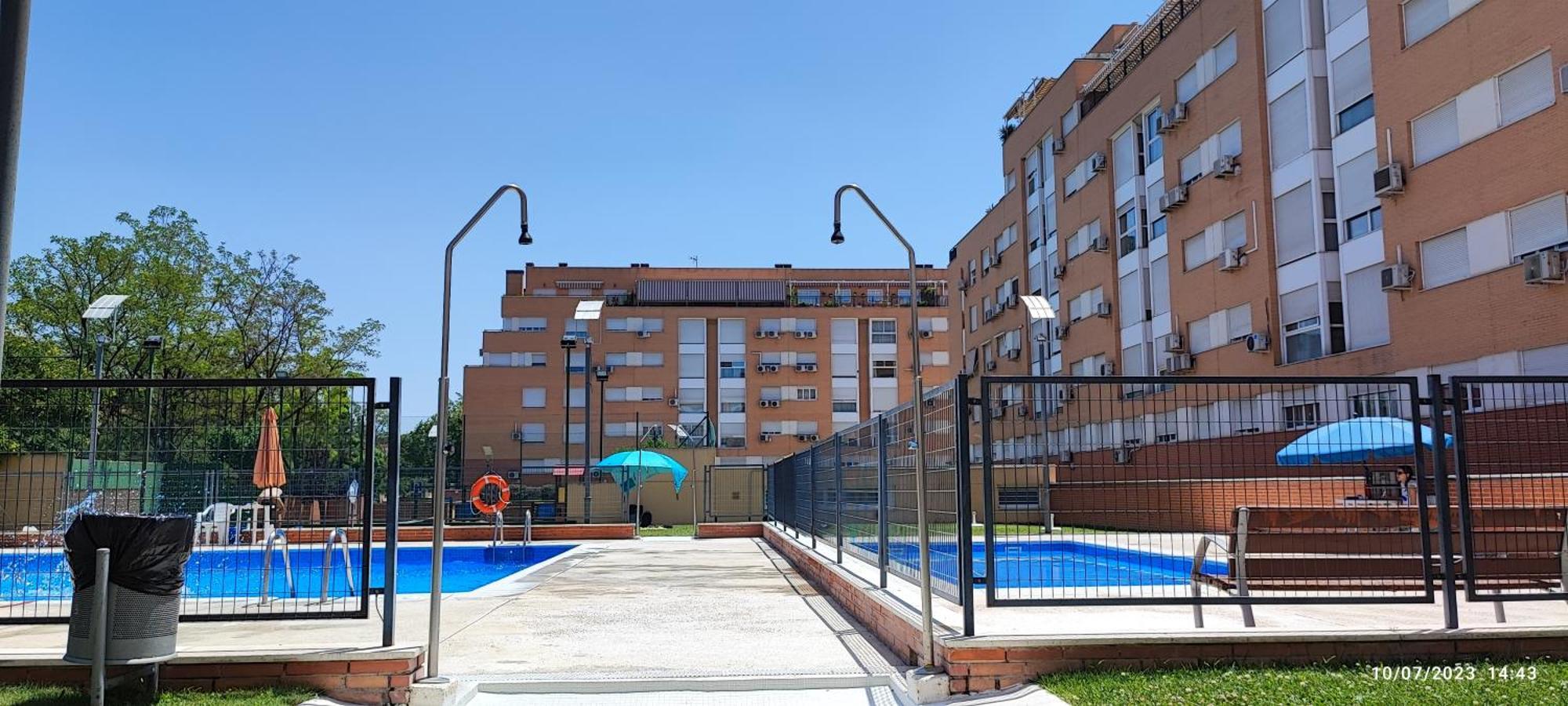 Habitación Individual Con Baño Privado En Camping *
