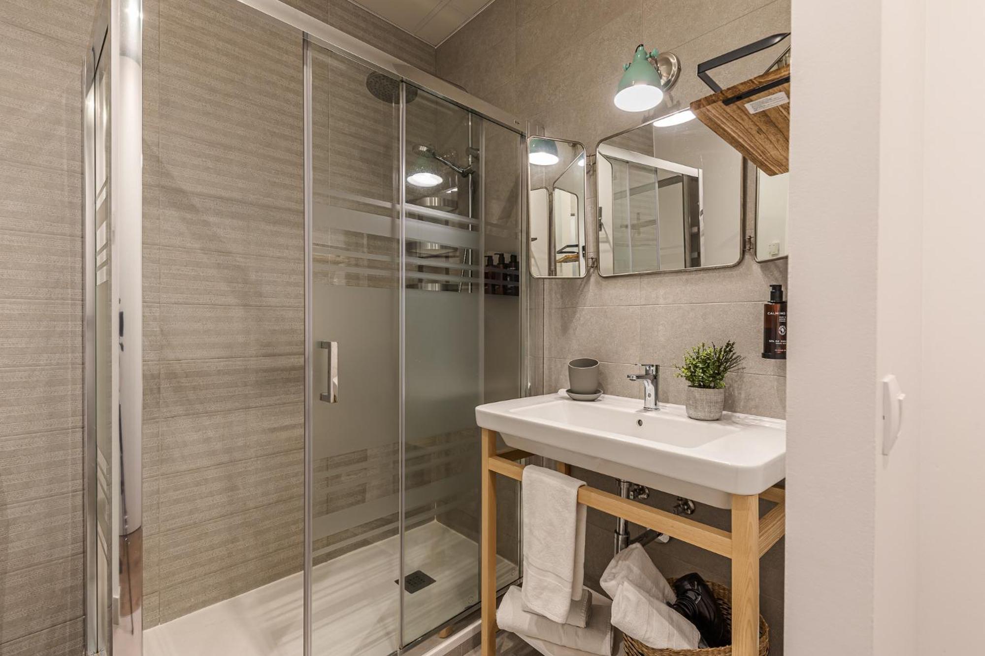 Apartamento Waou Puerta Del Sol V - Alquiler Corta Duracion Madrid