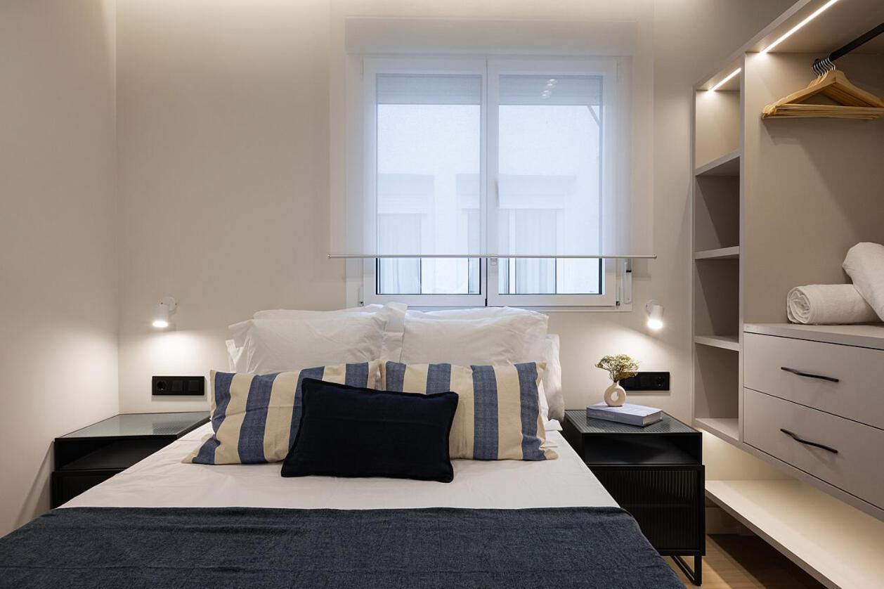 Apartment Gran Via Xv Calle De Conchas 4br 4bh