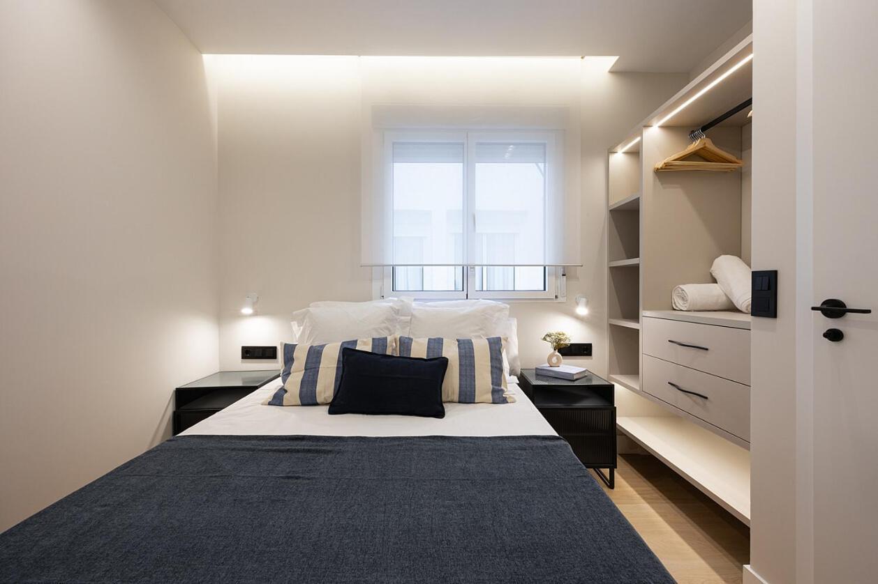 Gran Via Xv Calle De Conchas 4br 4bh Apartamento *