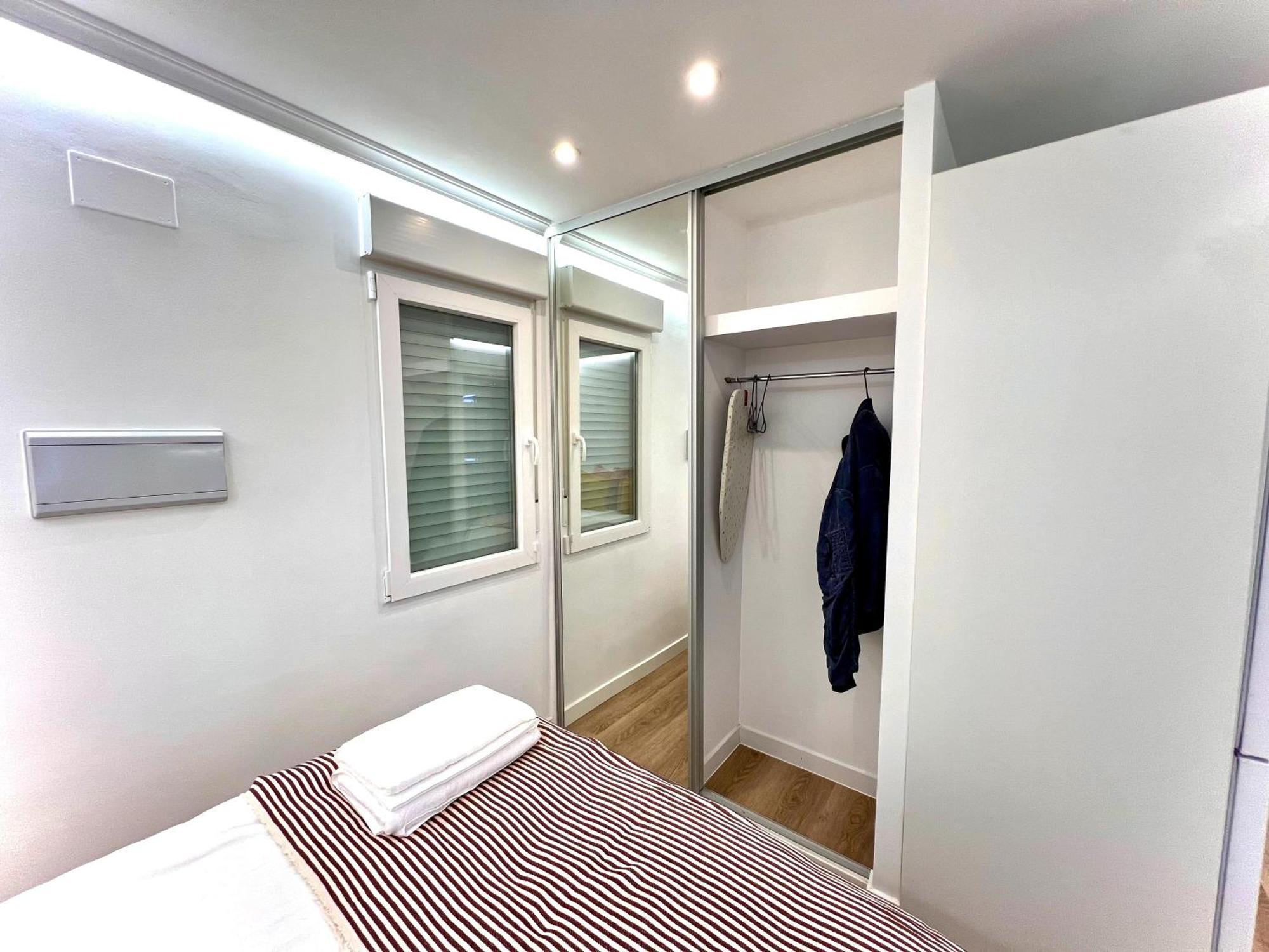 Apartment In The Heart Of Madrid-piso En Malasana *