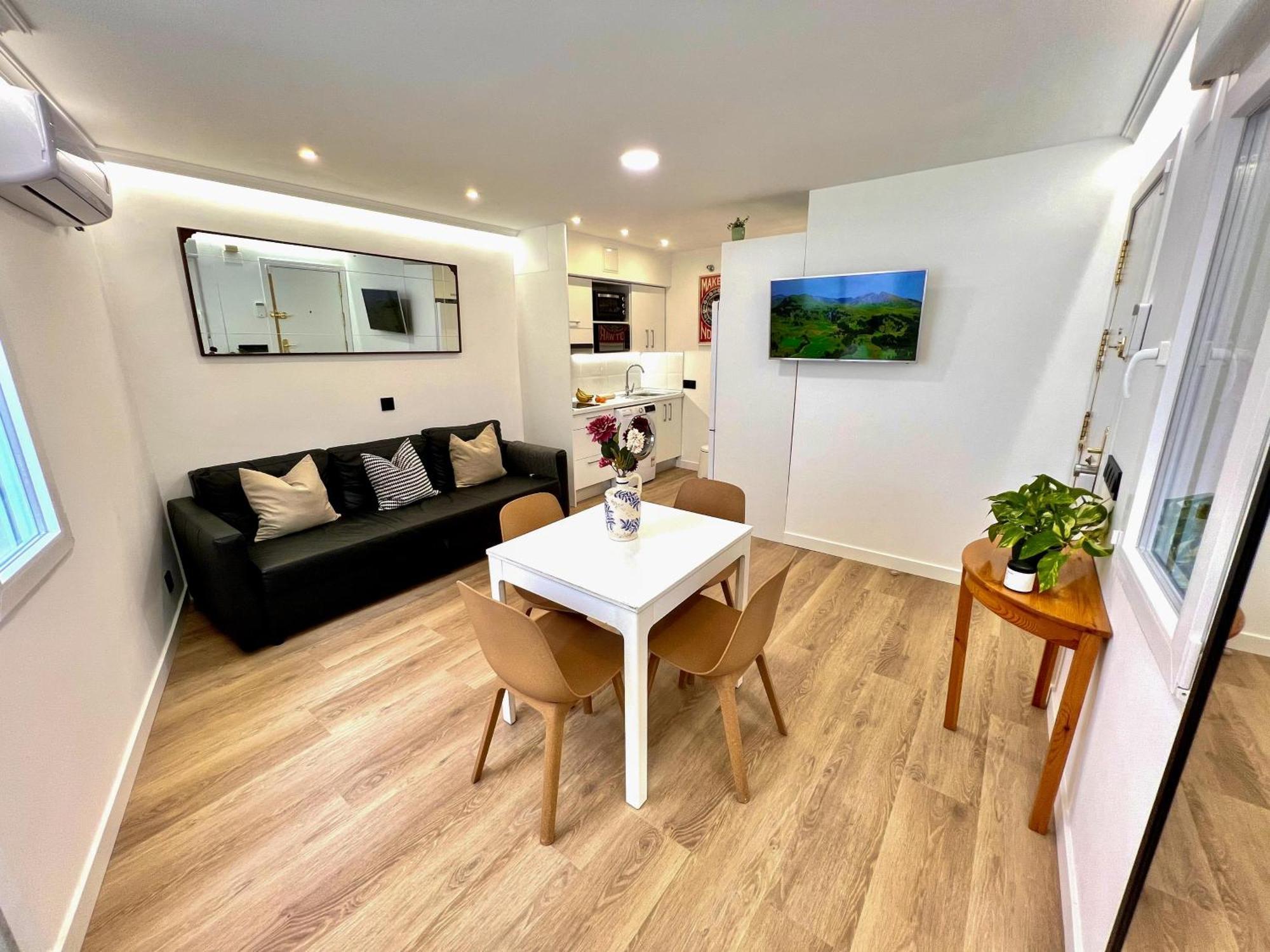 In The Heart Of Madrid-piso En Malasana Madrid