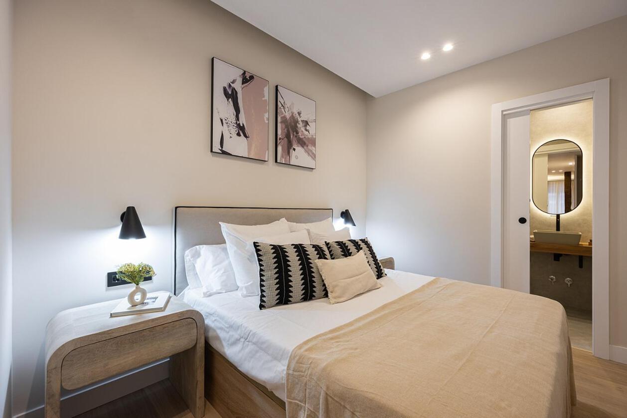 Apartment Gran Via Xv Calle De Conchas 4br 4bh *