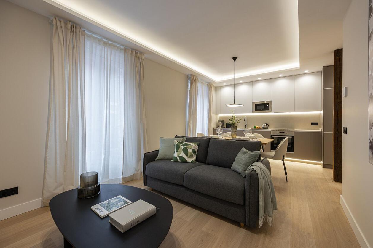 Apartment Gran Via Xv Calle De Conchas 4br 4bh