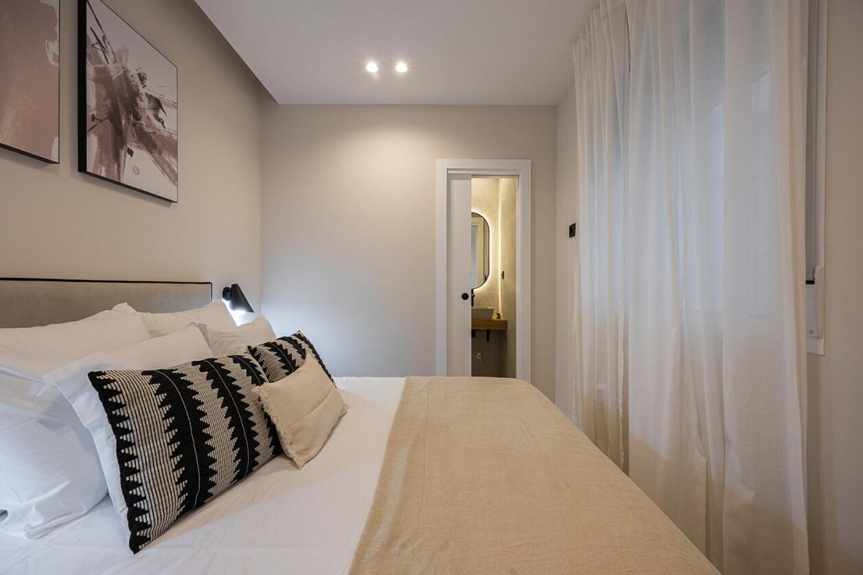 Gran Via Xv Calle De Conchas 4br 4bh Apartment *