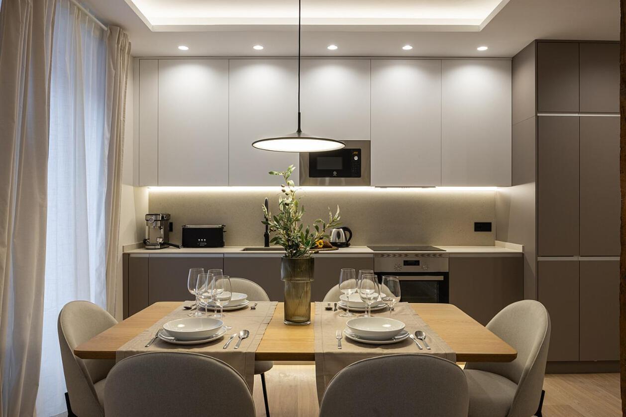 Apartment Gran Via Xv Calle De Conchas 4br 4bh