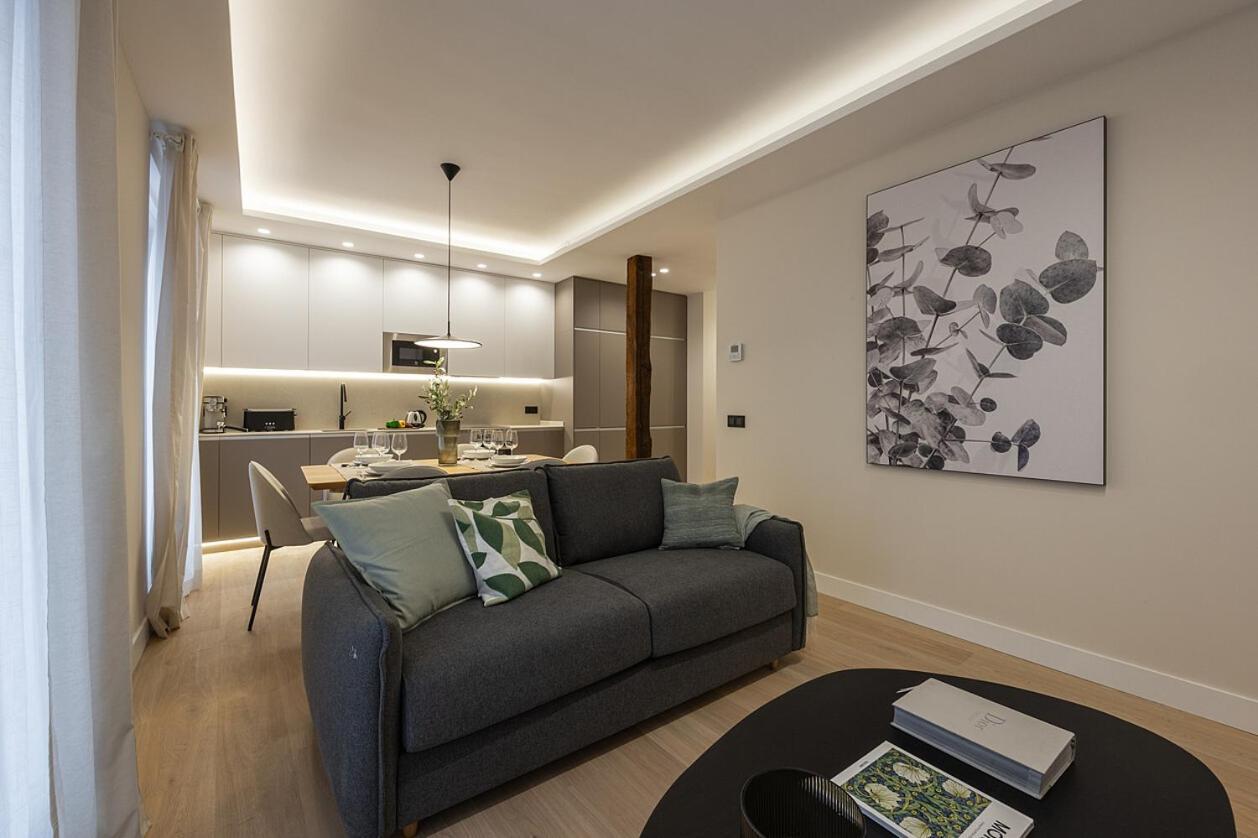 Gran Via Xv Calle De Conchas 4br 4bh Apartment