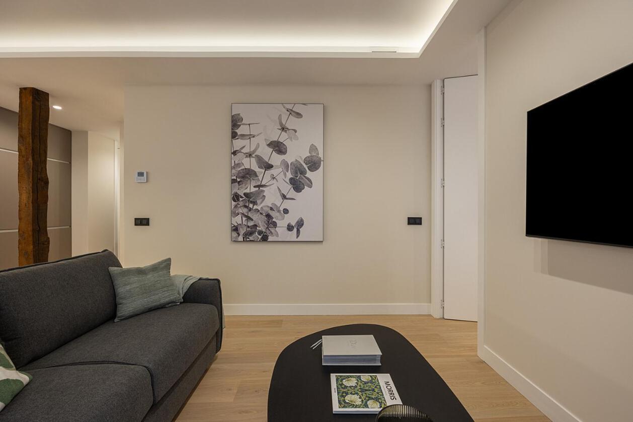 Apartment Gran Via Xv Calle De Conchas 4br 4bh