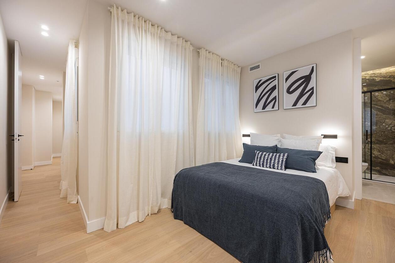 Gran Via Xv Calle De Conchas 4br 4bh *