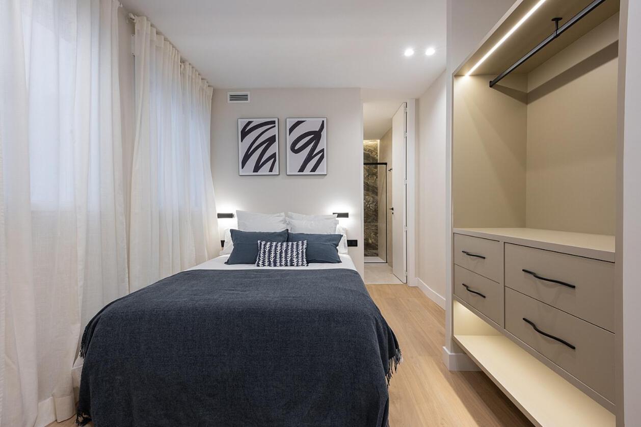 Apartment Gran Via Xv Calle De Conchas 4br 4bh Madrid