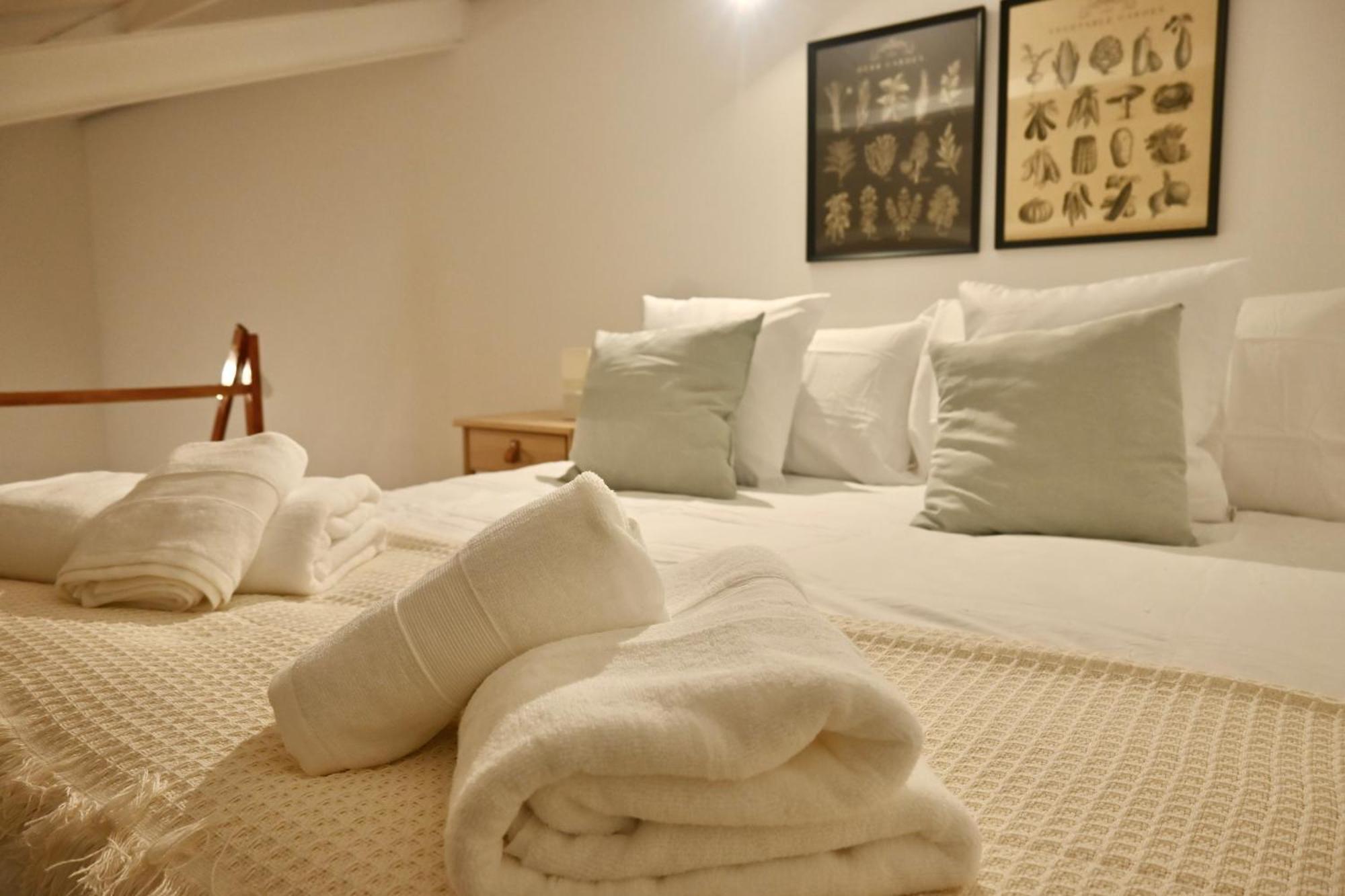 Encantador Estudio Temporal Con Cama En Mezanine Cerca De La Vibrante Avenida Albufera Mpe35 Apartamento Madrid