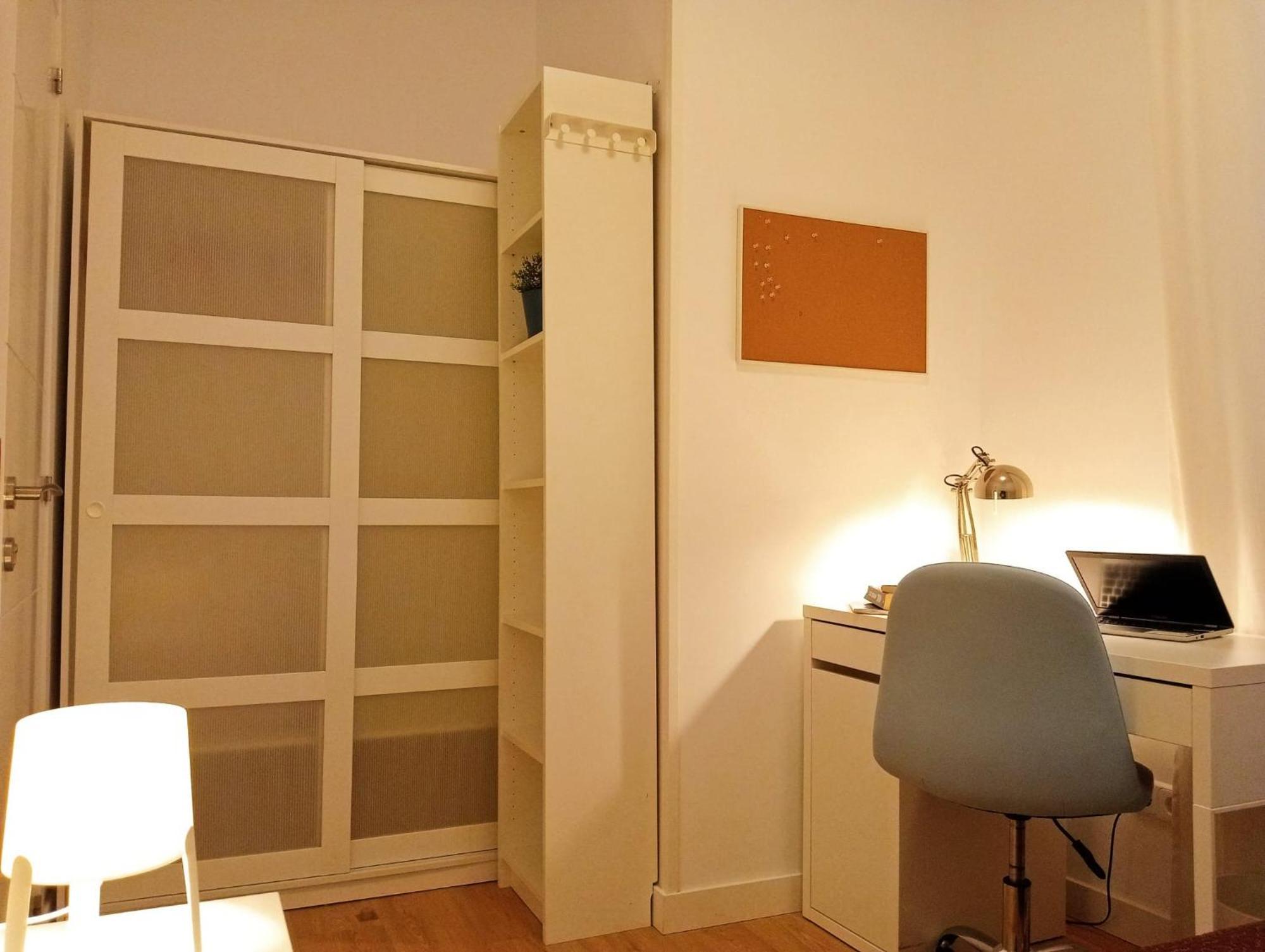 Far Plaza Mayor Hostal