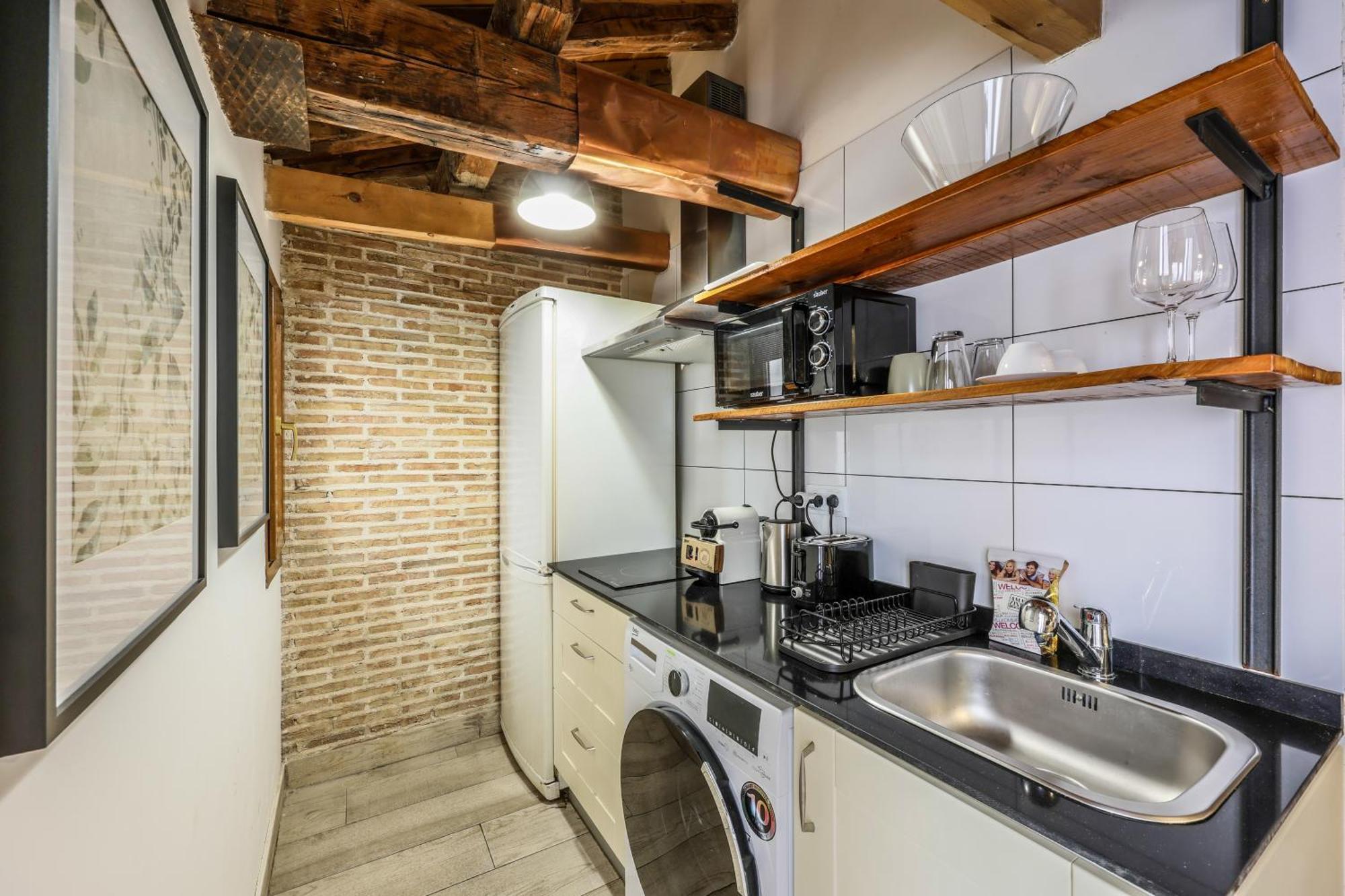 Amazinn Places Noviciado 11 Madrid