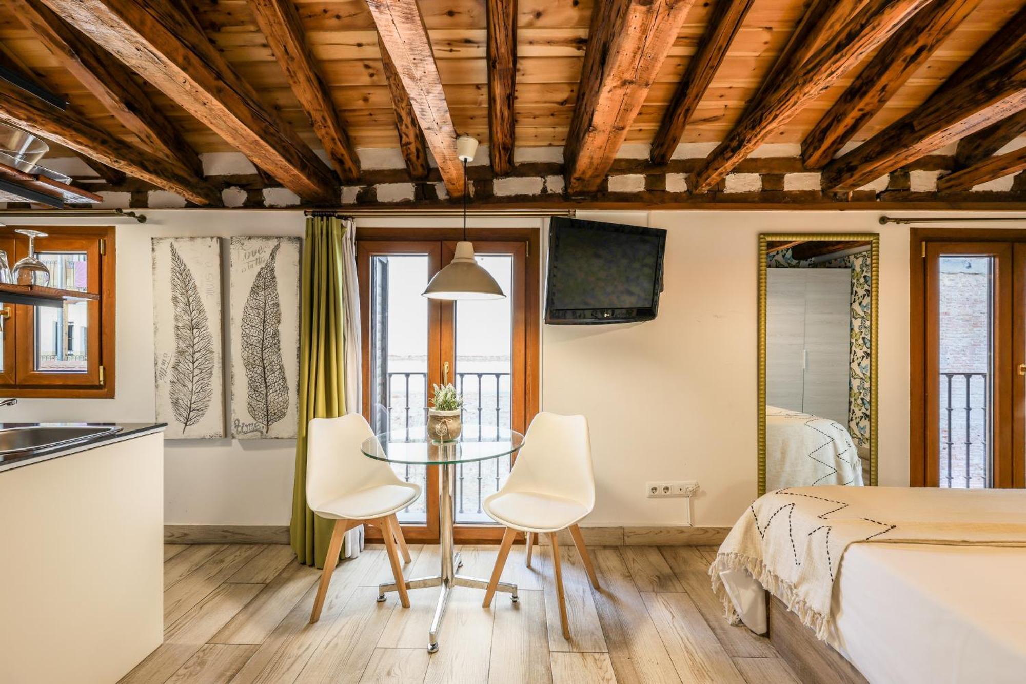 Amazinn Places Malasana Madrid