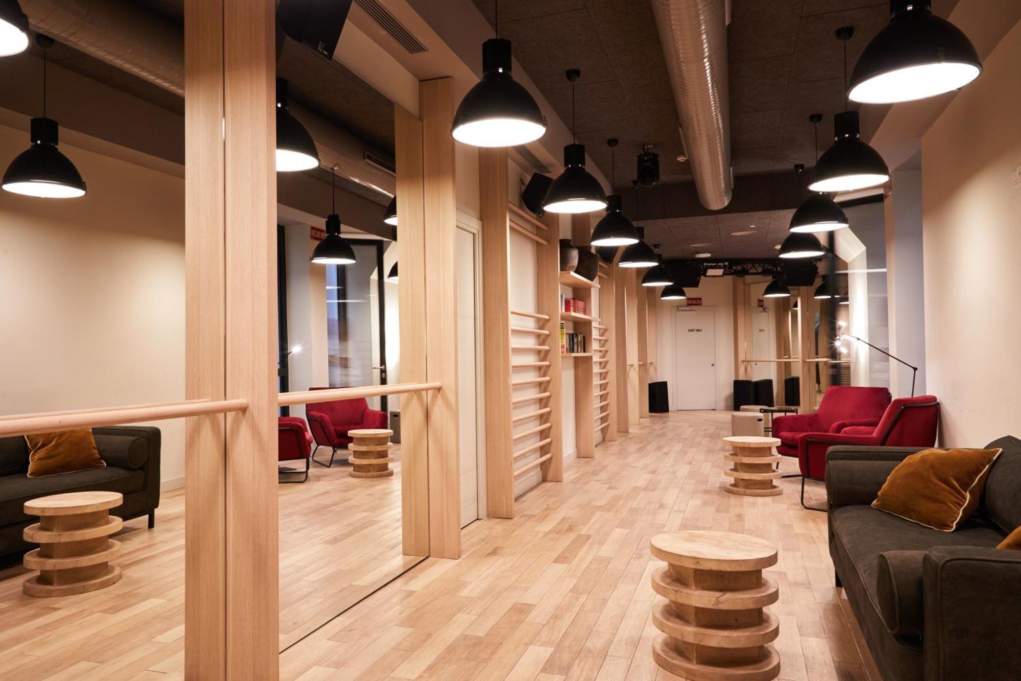 Latroupe Prado Hostel