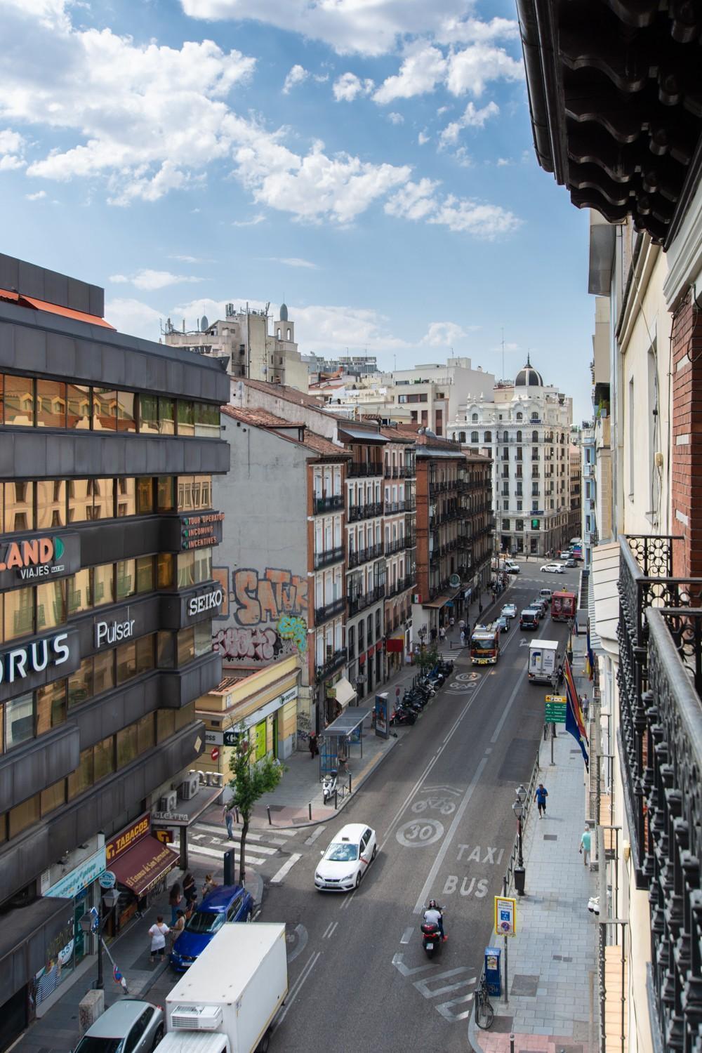 Amazinn Places Gran Via Ii