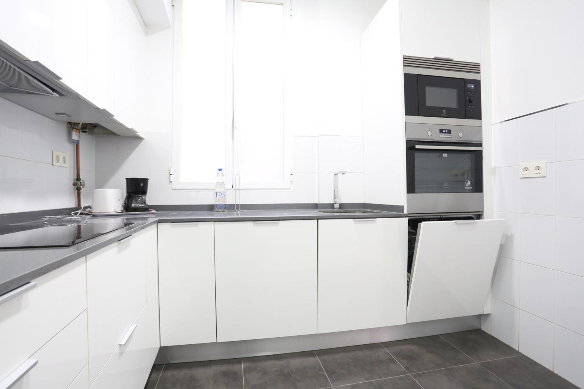 Living Center Puerta Del Sol Apartamento *
