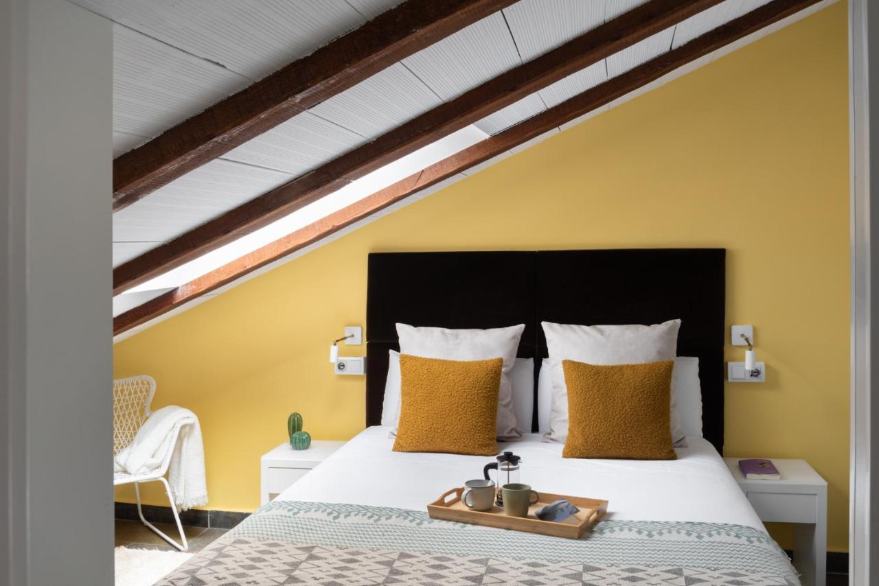 Carretas Attics Apartamento *