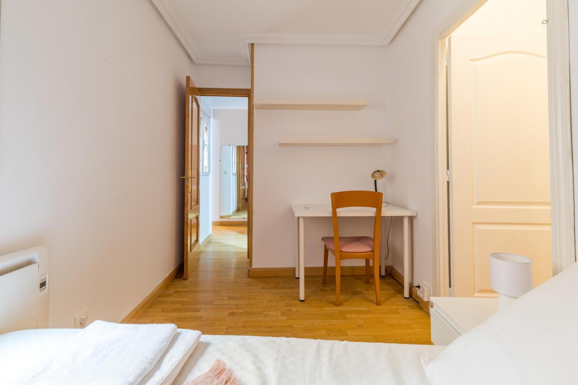 Confortable Y Funcional En Vallecas Apartamento *