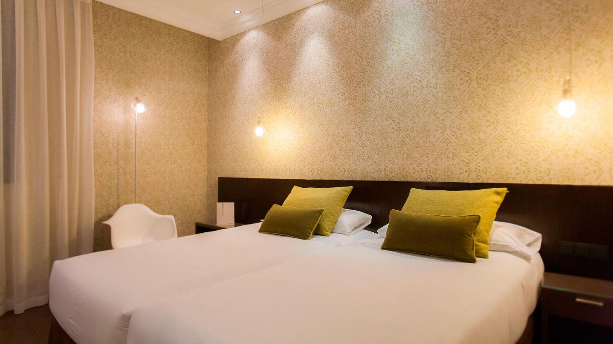 Hotel Vincci Centrum 4*