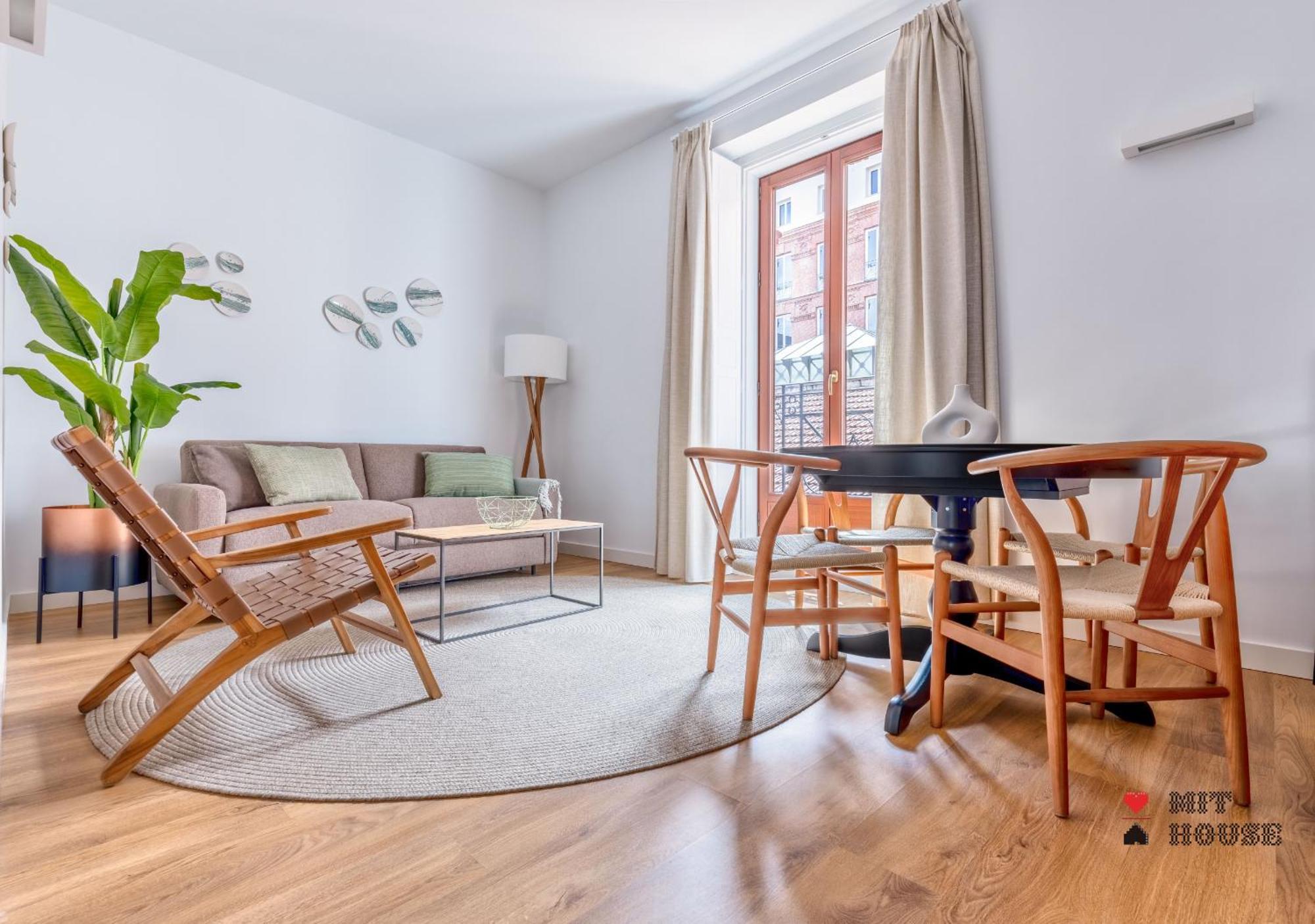 Apartamento Mit House Bellas Artes En Madrid