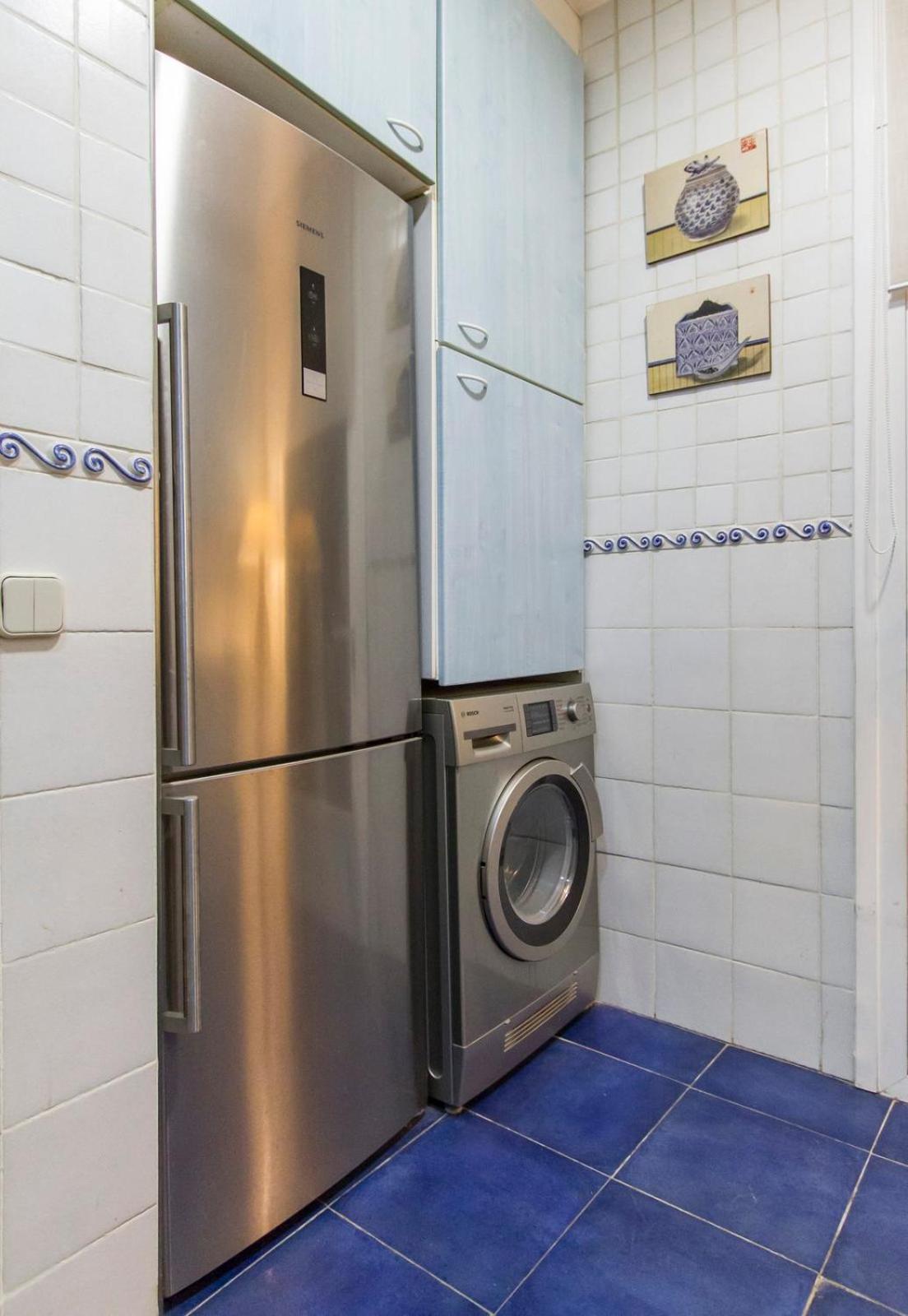 Centrico Y Moderno. Chamberi. 4 Personas, 2 Banos Apartamento