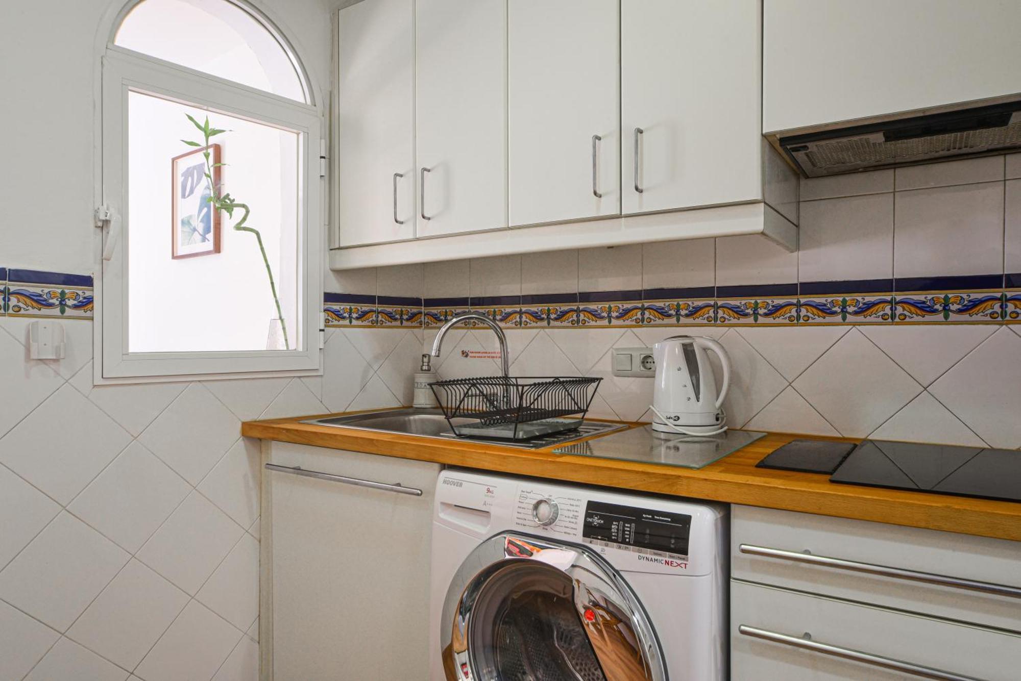 Apartamento El Prado Historic Center Madrid