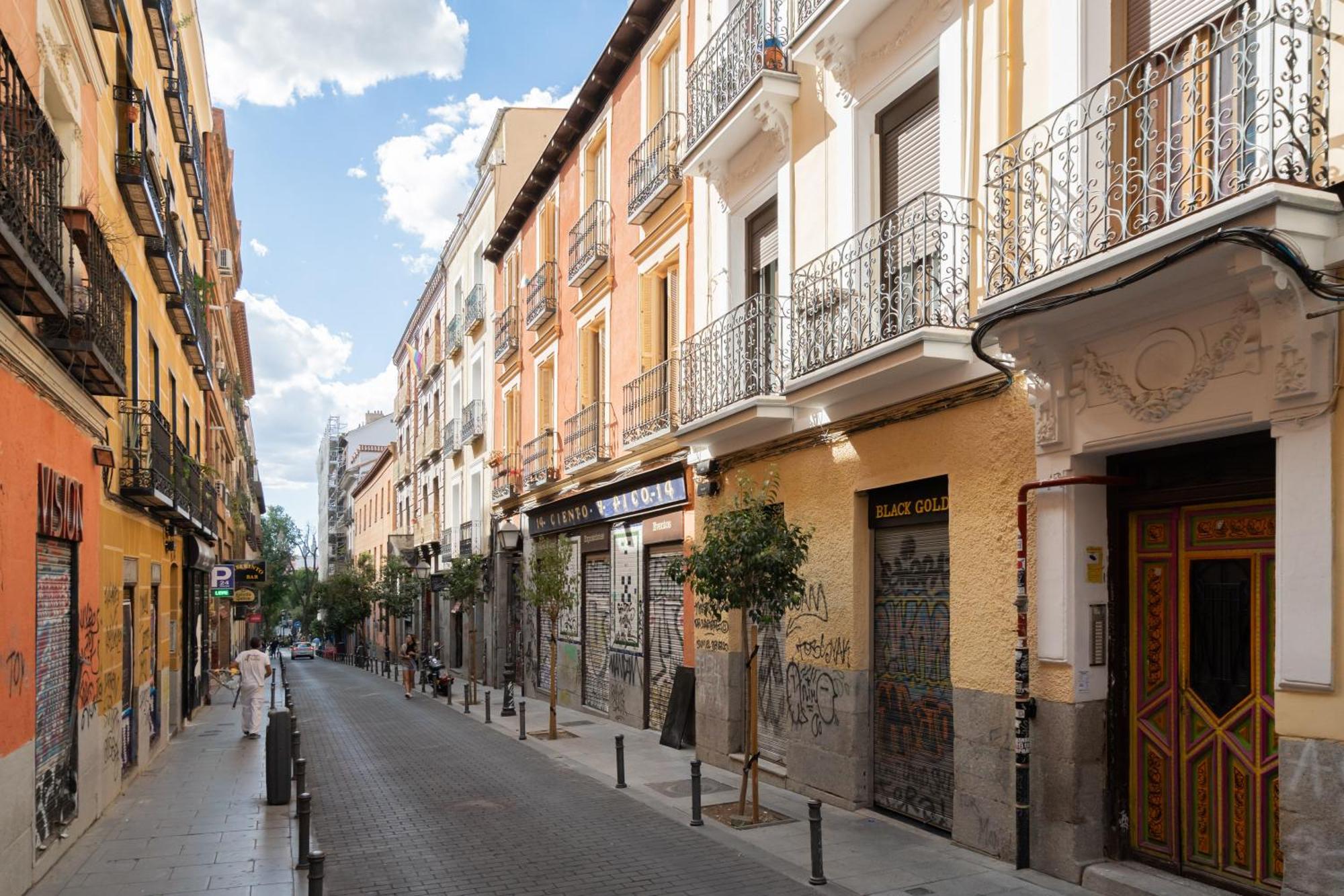 Velarde, Confort Para 2 En Barrio Malasana Apartment Madrid