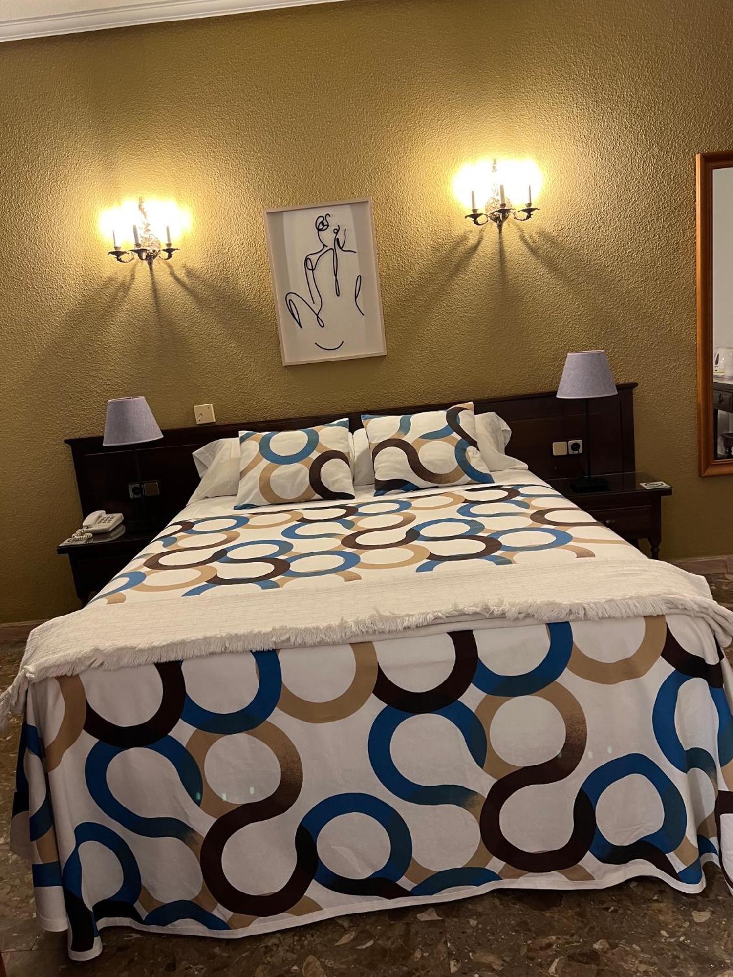 Guest house Sonsoles Madrid-centro 2*