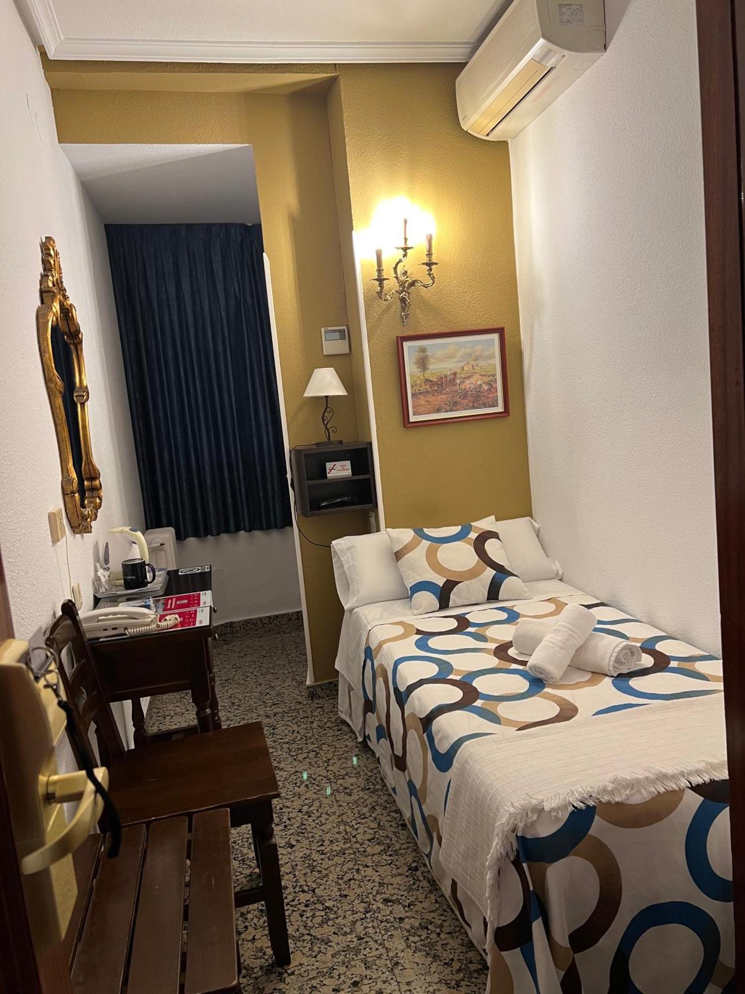 Sonsoles Madrid-centro Guest house 2*