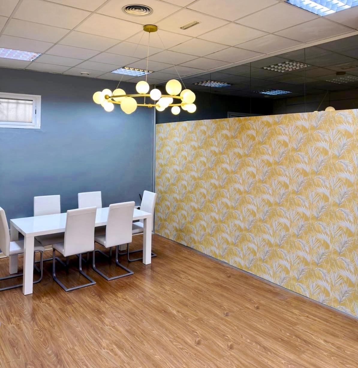 Hostal Acacias