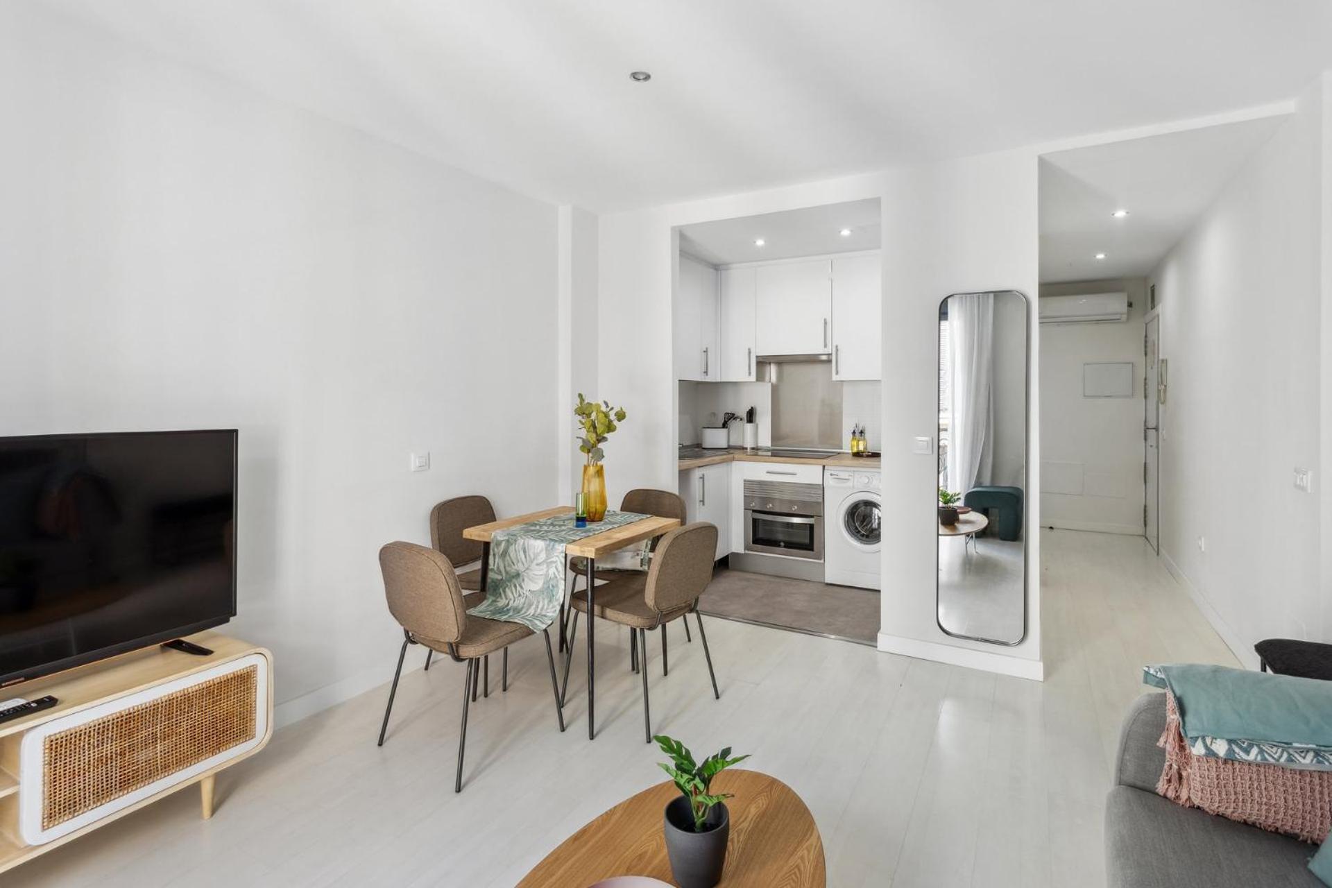 Limehome Calle De La Paloma Apartamento