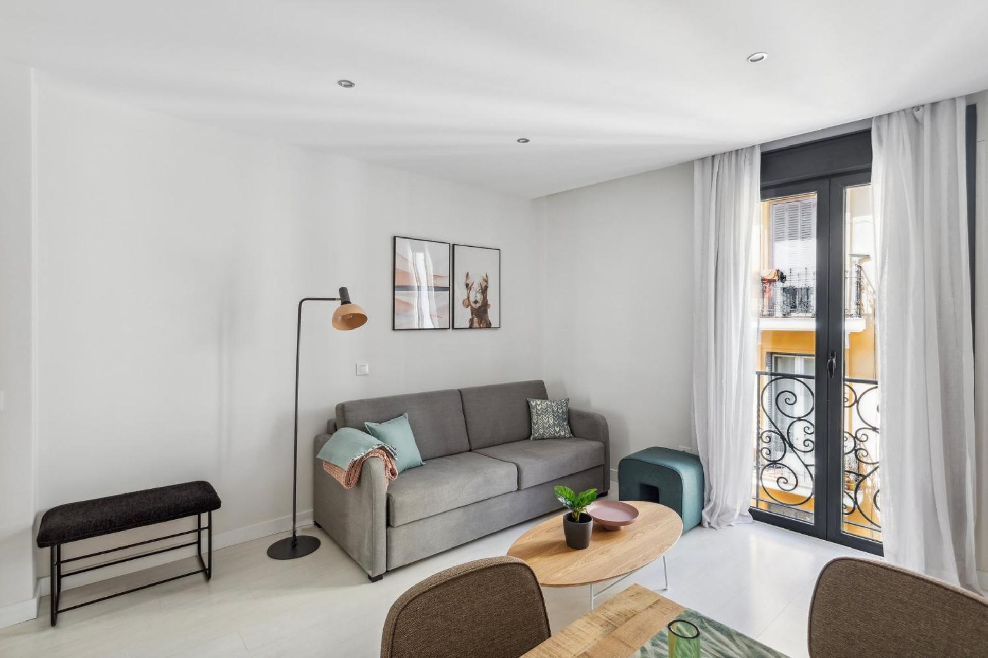 Apartment Limehome Calle De La Paloma *