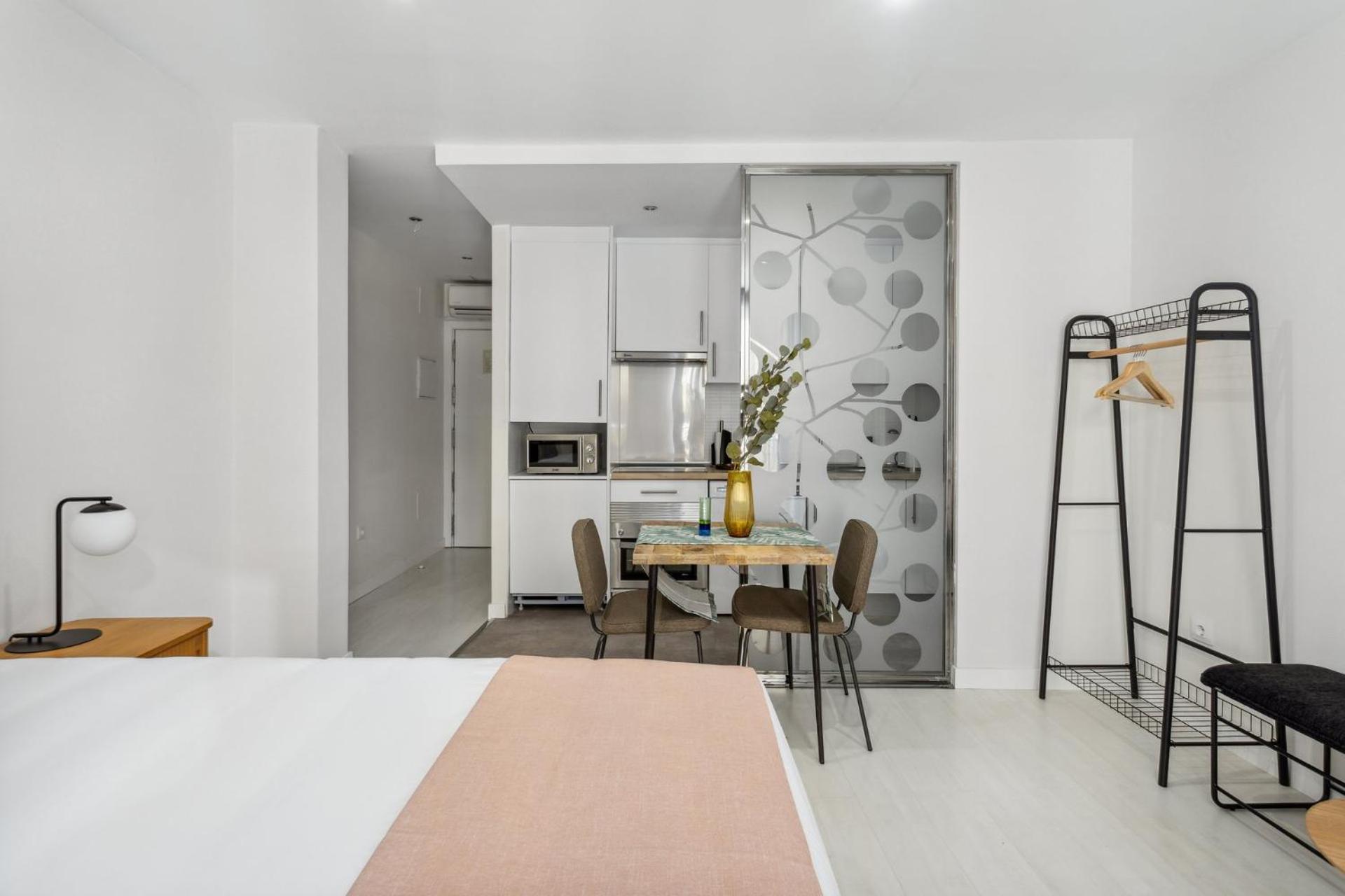 Limehome Calle De La Paloma * Madrid