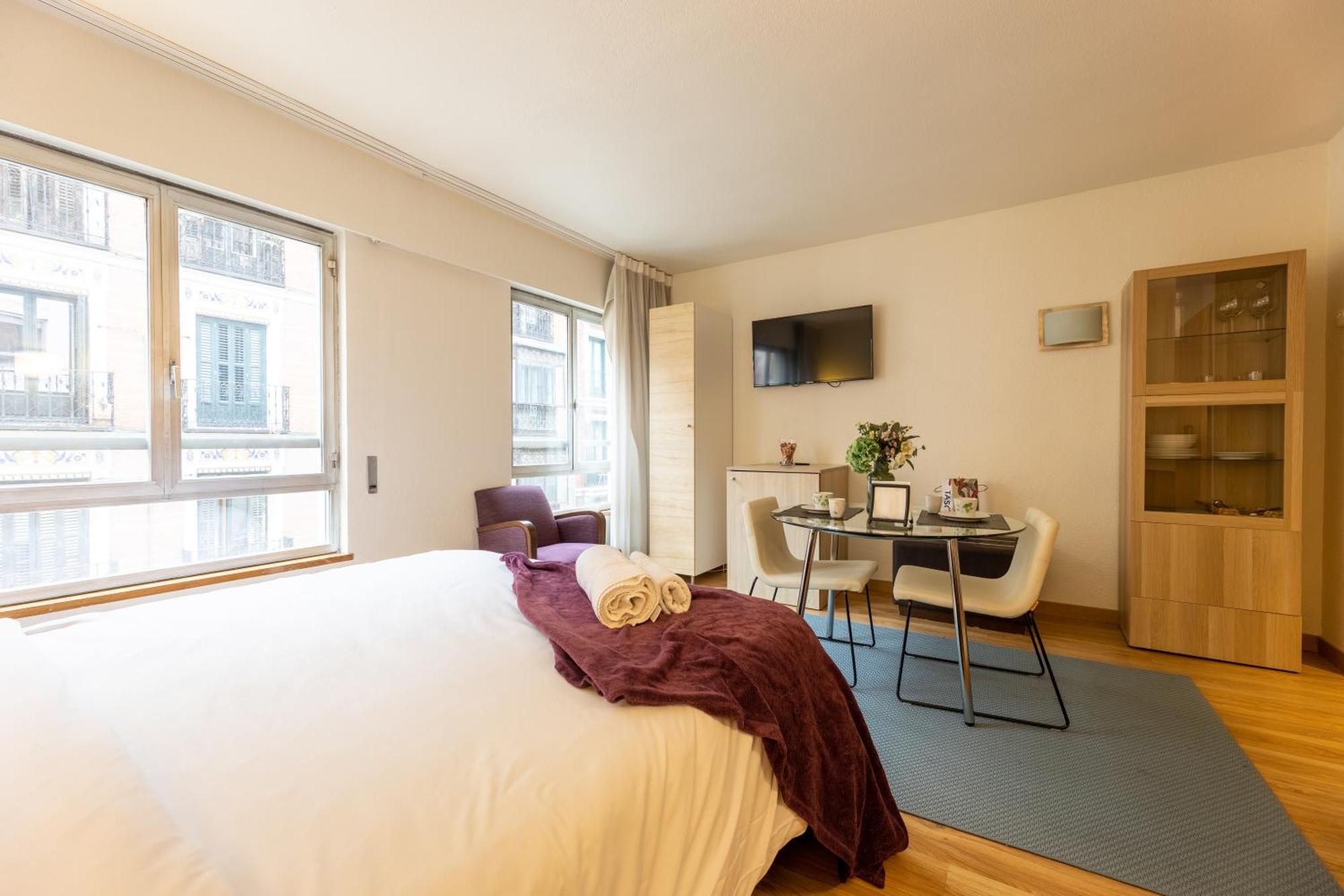 Apartamento Edificio Leganitos Xv Madrid