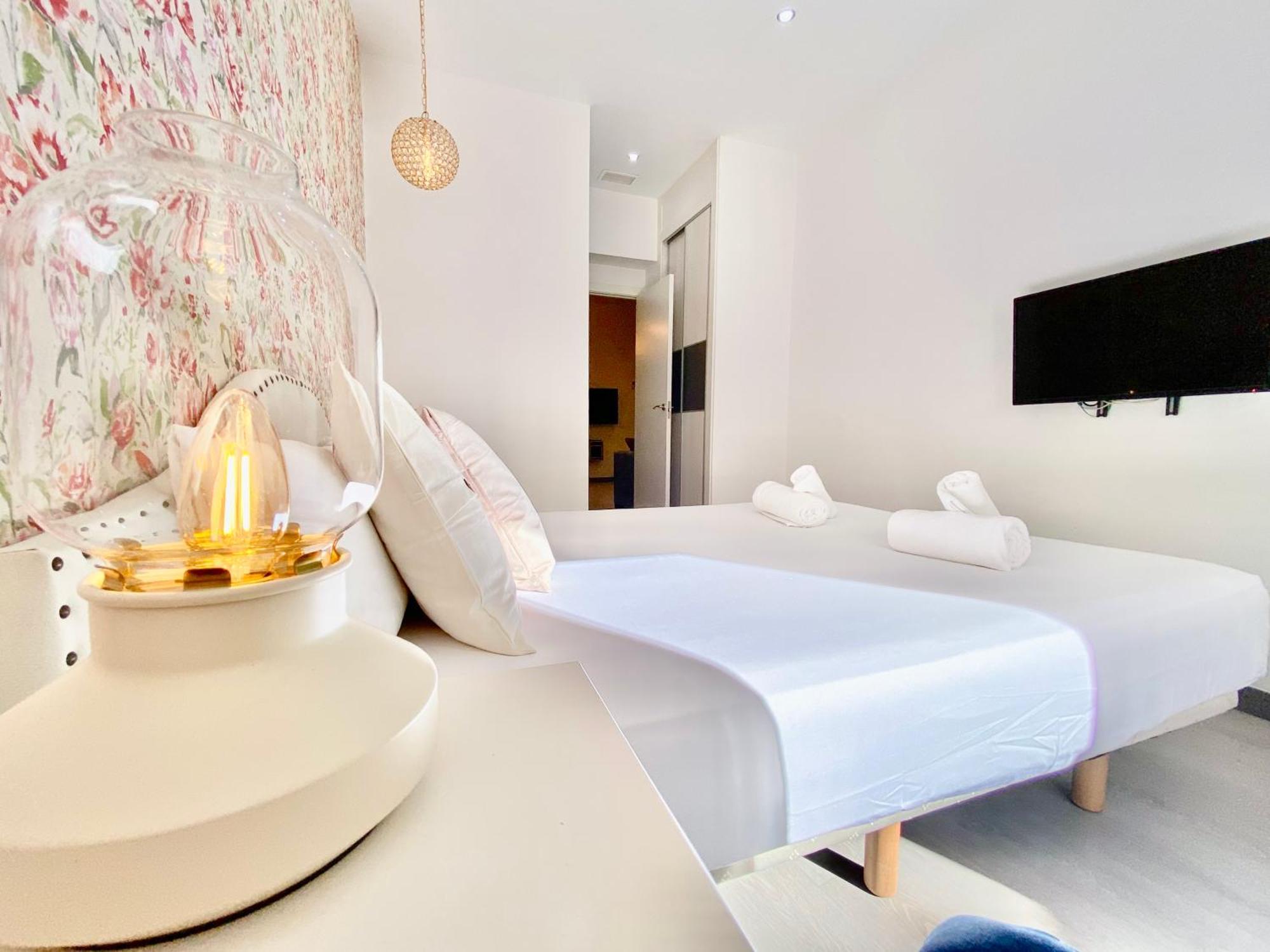 Apartamento Charming Puerta Del Sol Center